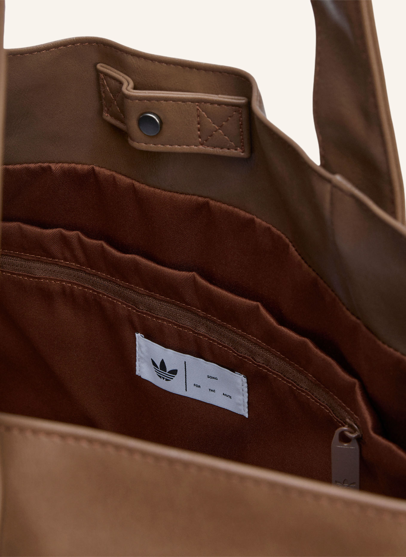 adidas Originals Shoppers: CAMEL