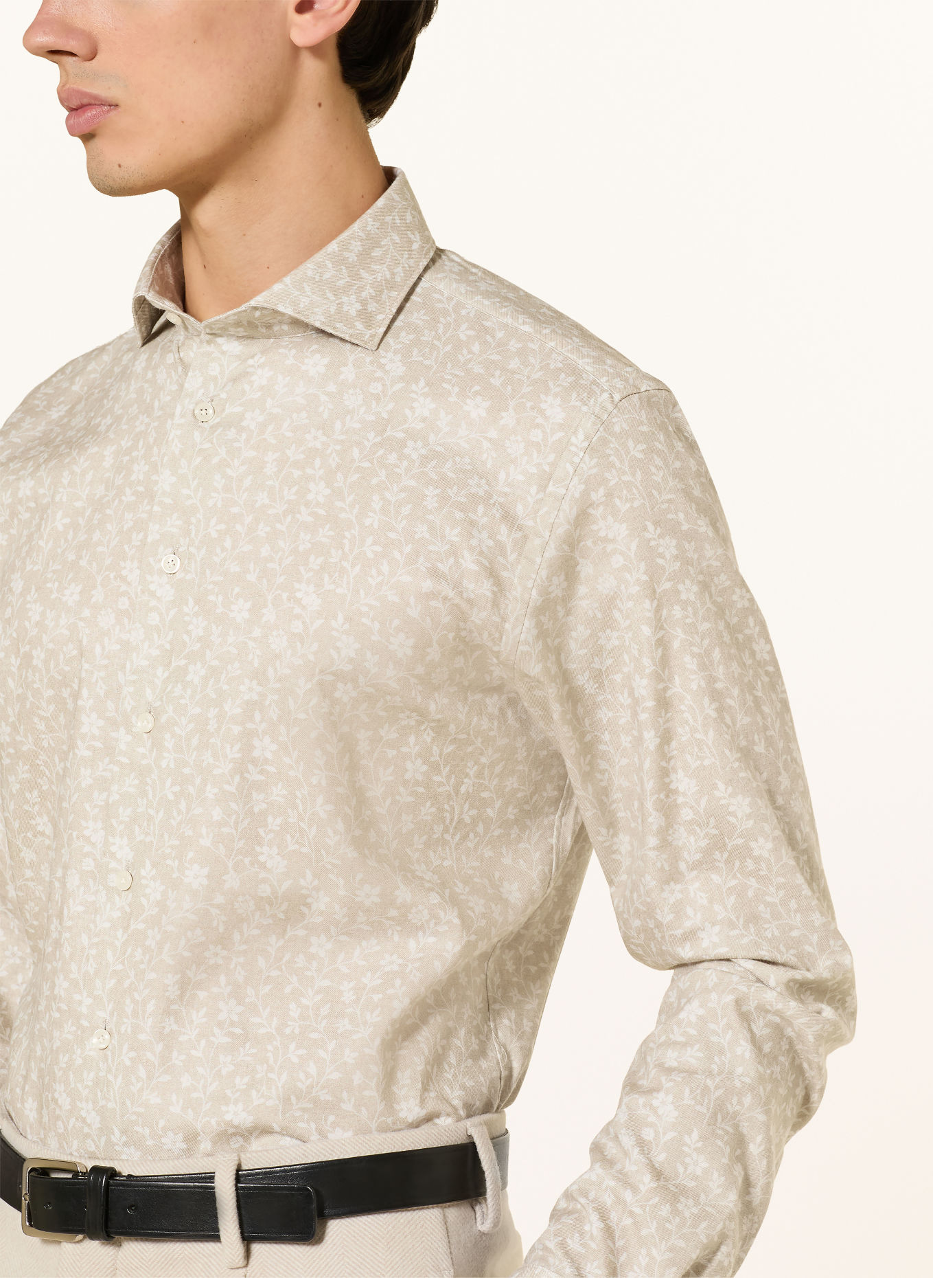 PROFUOMO Chemise coupe slim: BEIGE / ÉCRU