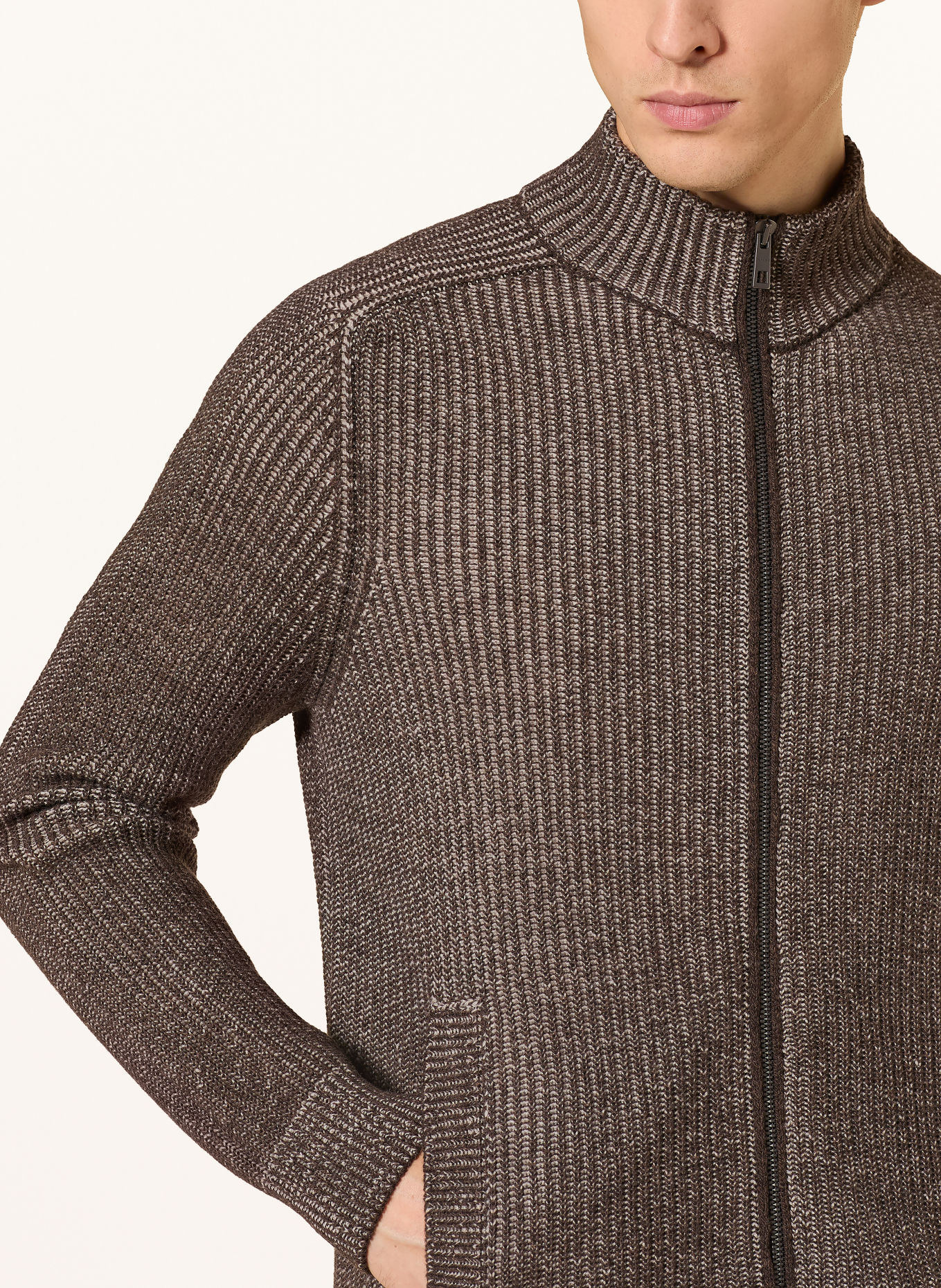MAERZ MUENCHEN Vest van merinowol: MARRON FONCÉ / ECRU