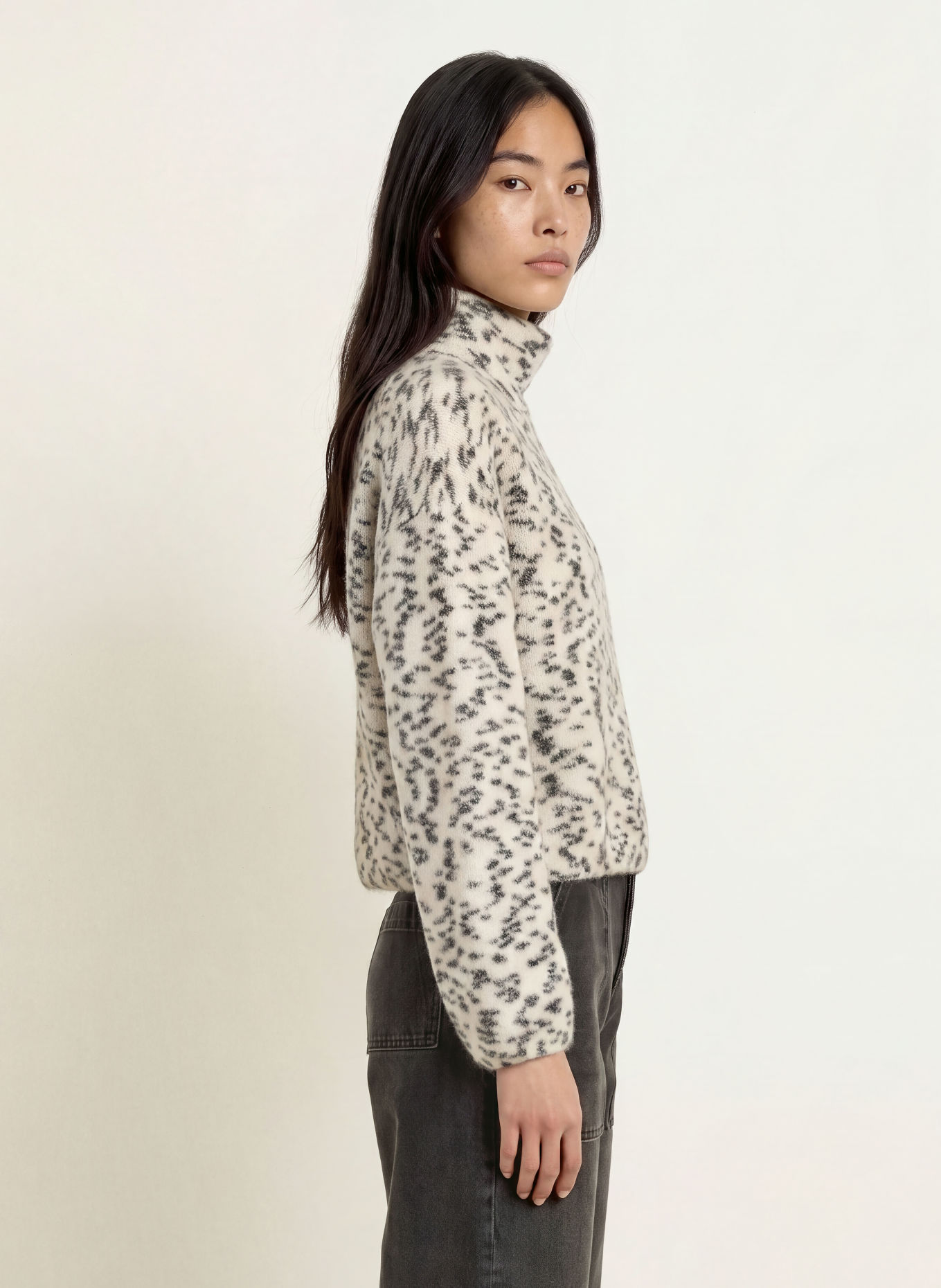 ARMEDANGELS Pullover: CREME / SCHWARZ