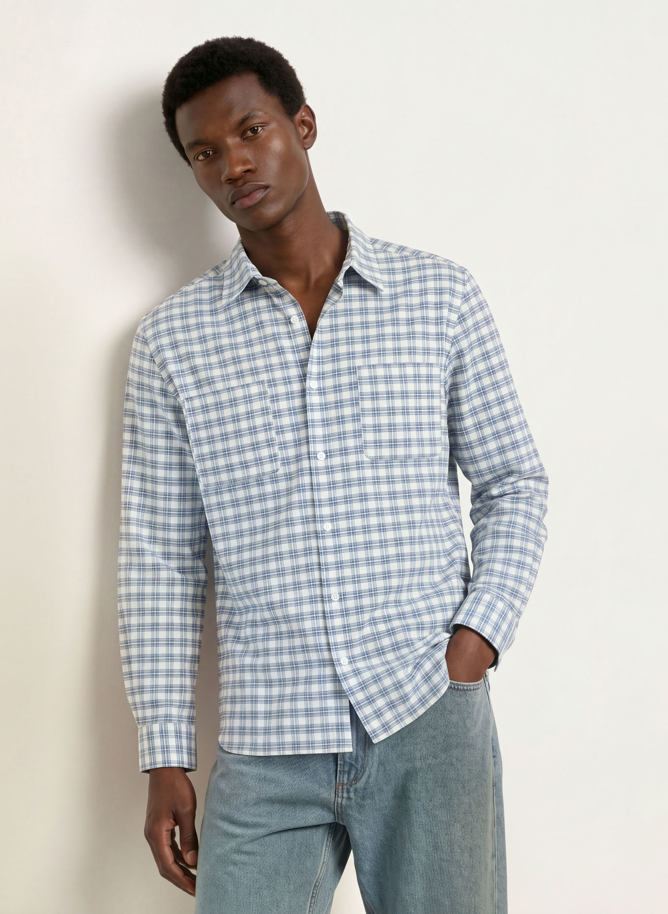 A.P.C. Overhemd MALCOM Comfort Fit: ECRU / DONKERBLAUW