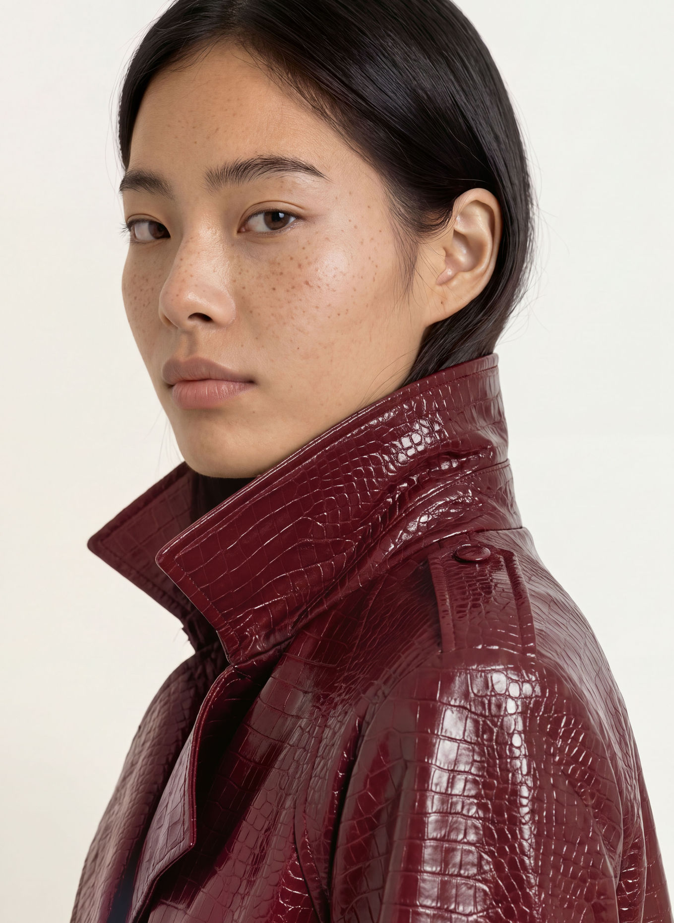 GUESS Trench-coat aspect cuir: ROUGE FONCÉ
