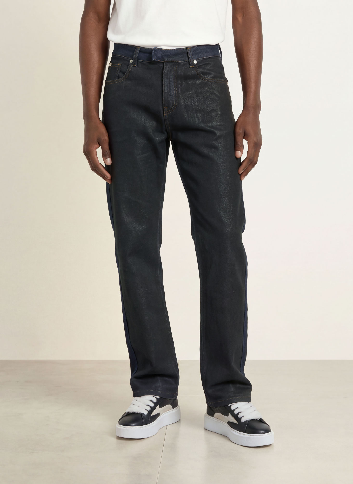 don't waste culture Coated jeans VELA Loose Fit: 1 BLACK