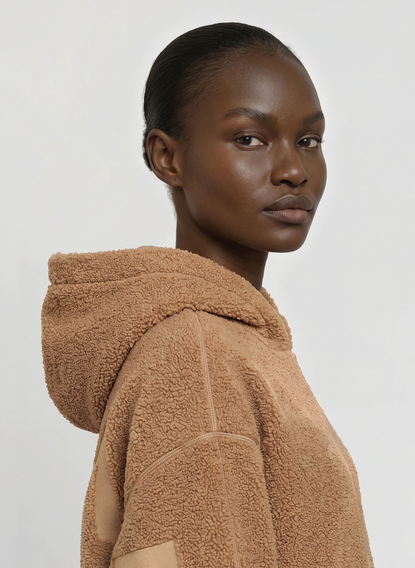 ELBSAND Hoodie van teddybont: BRUIN