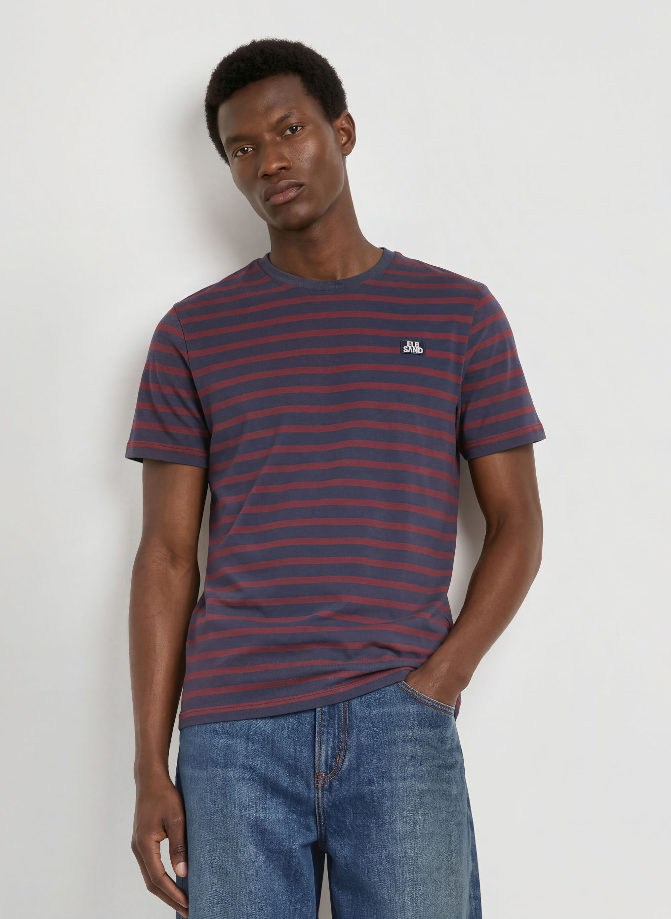 ELBSAND T-shirt NOAH: DONKERROOD / DONKERBLAUW