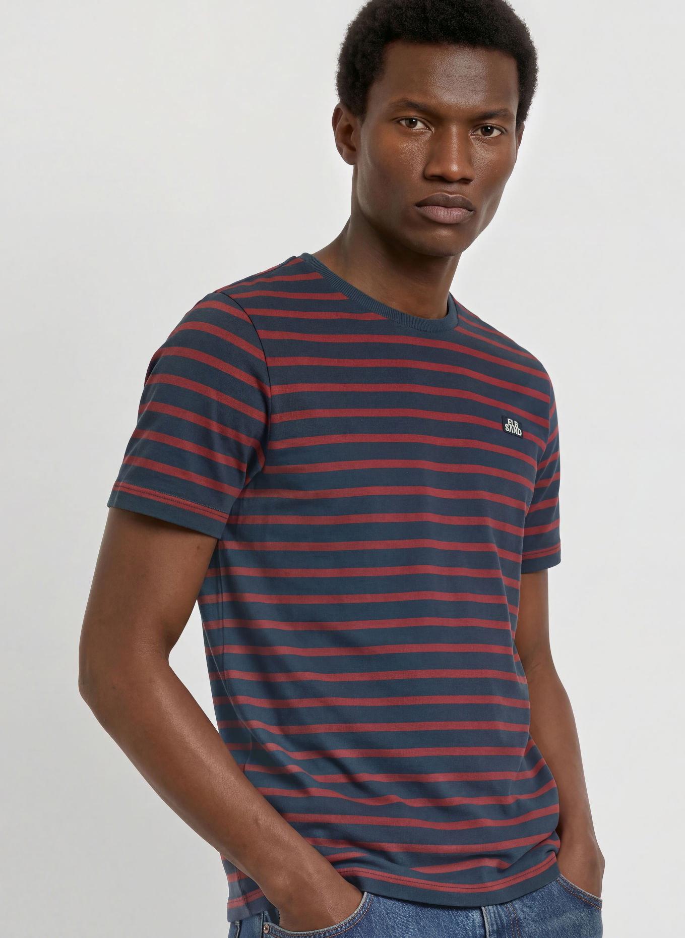 ELBSAND T-shirt NOAH: DONKERROOD / DONKERBLAUW