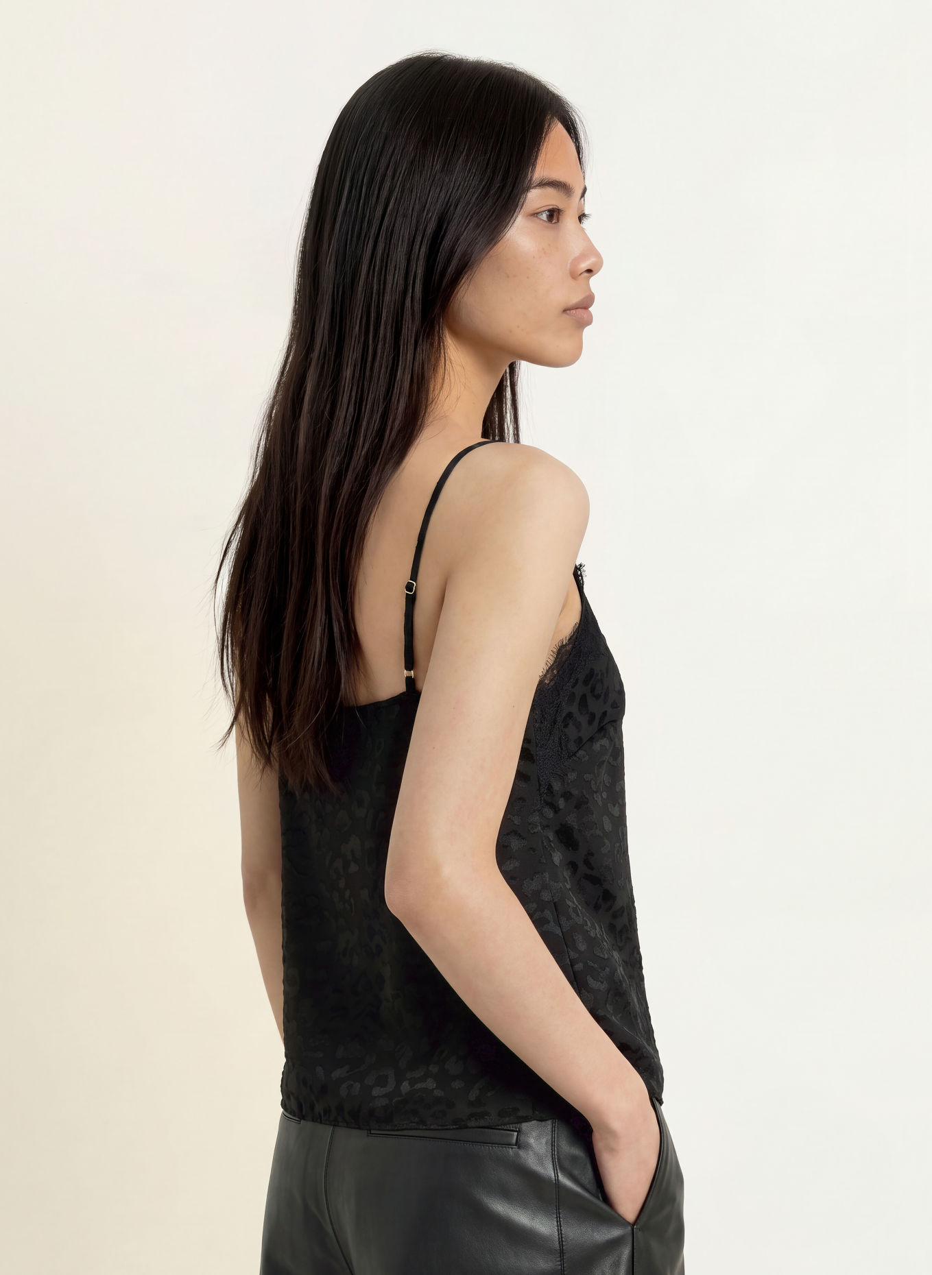 GUESS Spets-top DANIELLE: SVART