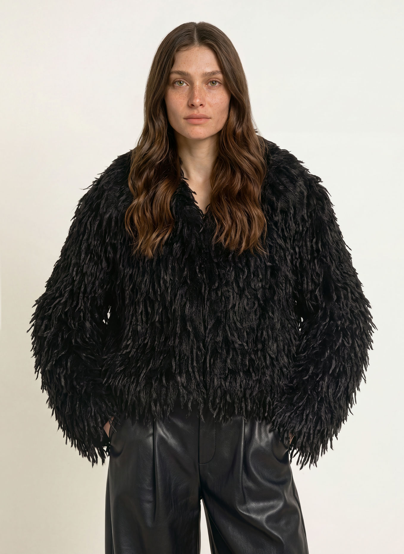 BOSS Kunstfell-Jacke CECOOL: SCHWARZ