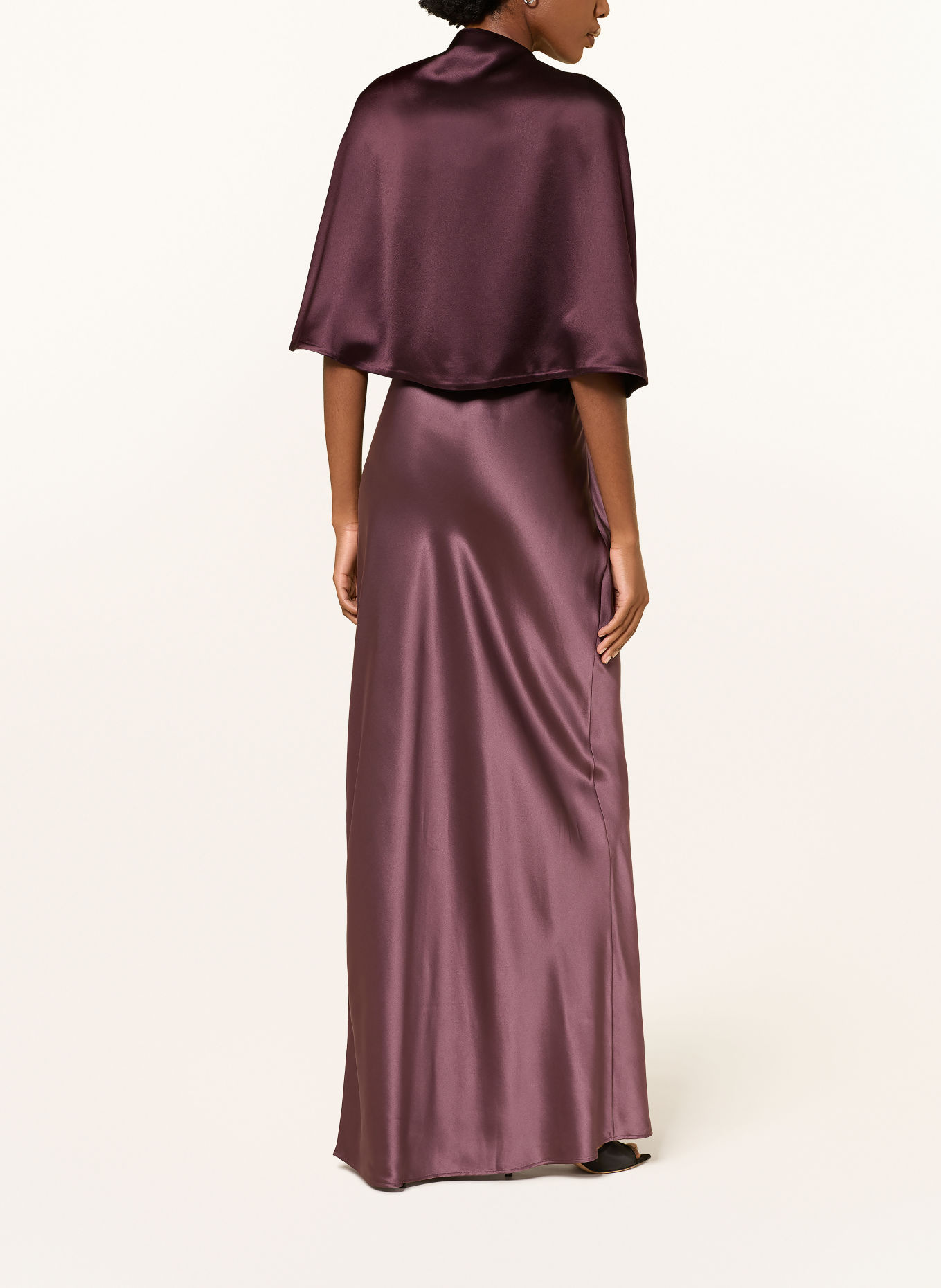 BY MALENE BIRGER Satijnen cape PINLOS: DONKERPAARS