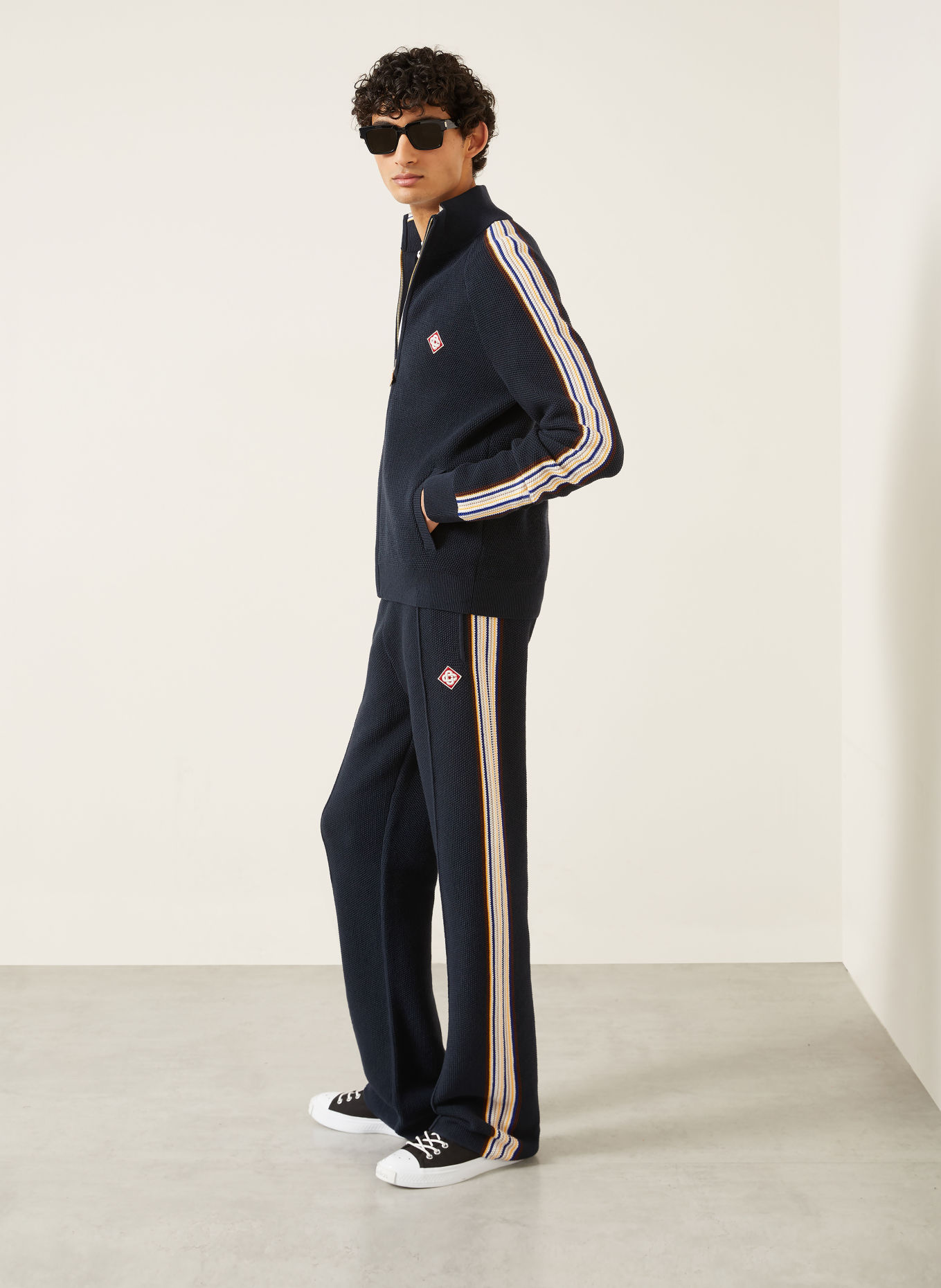 Casablanca Pantalon en maille avec bandes de galon: BLEU FONCÉ / CRÈME / JAUNE