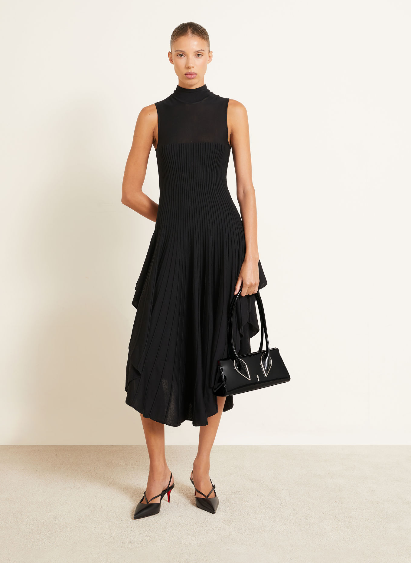 Christian Louboutin VENUS Shoulder Bag: BLACK / SILVER