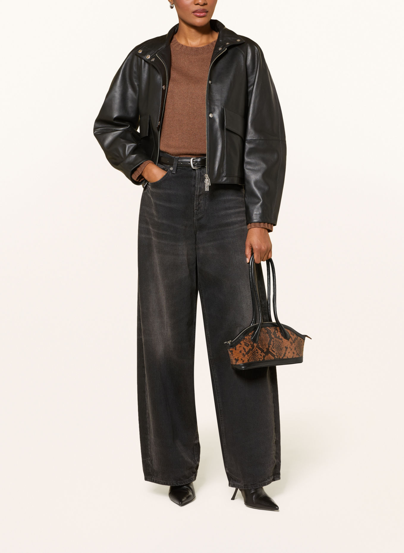NÚNOO AYO MEDIUM Shoulder bag: BLACK / BROWN