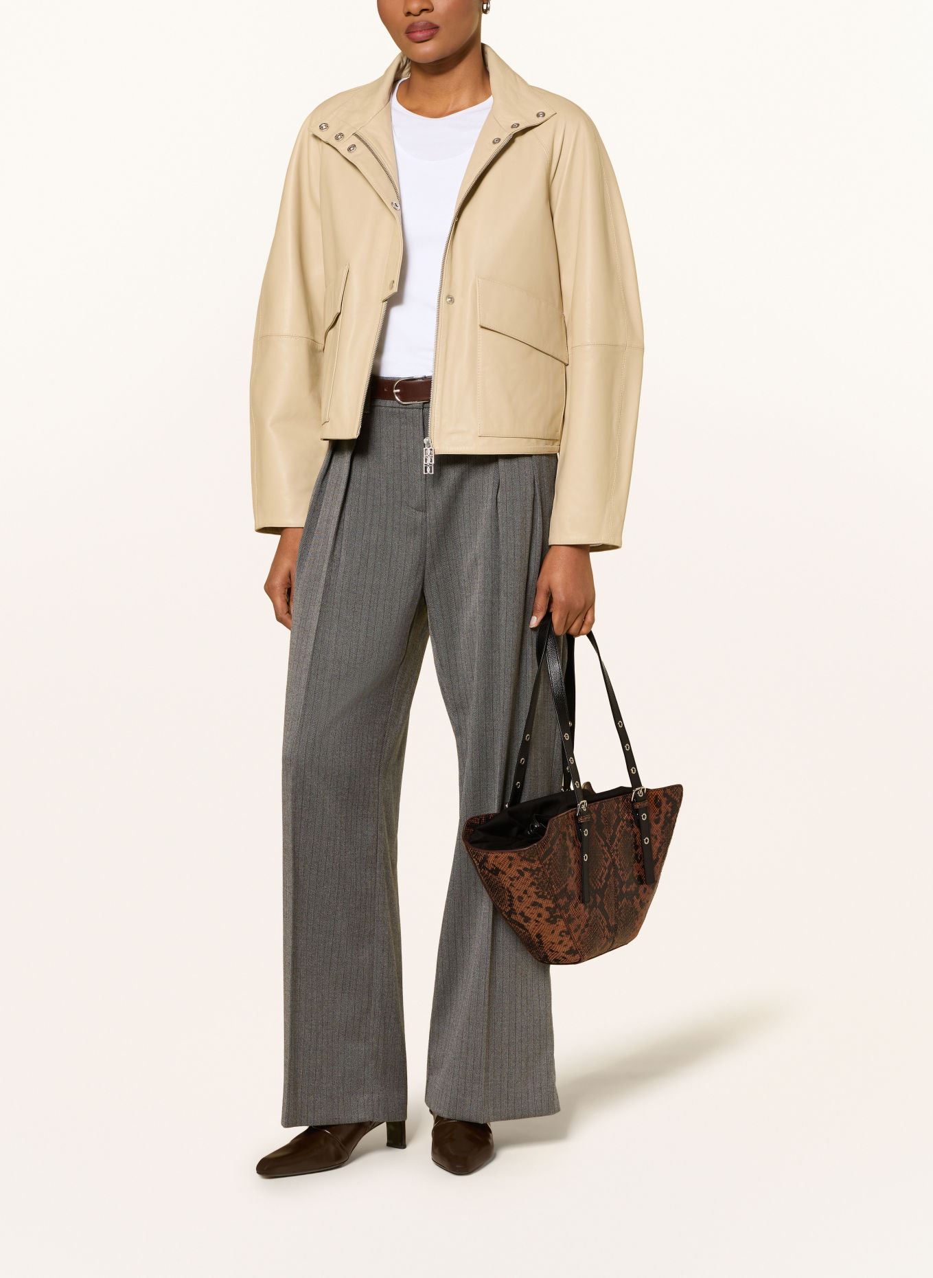 NÚNOO NORA SMALL Bucket bag: BROWN / SILVER / BLACK