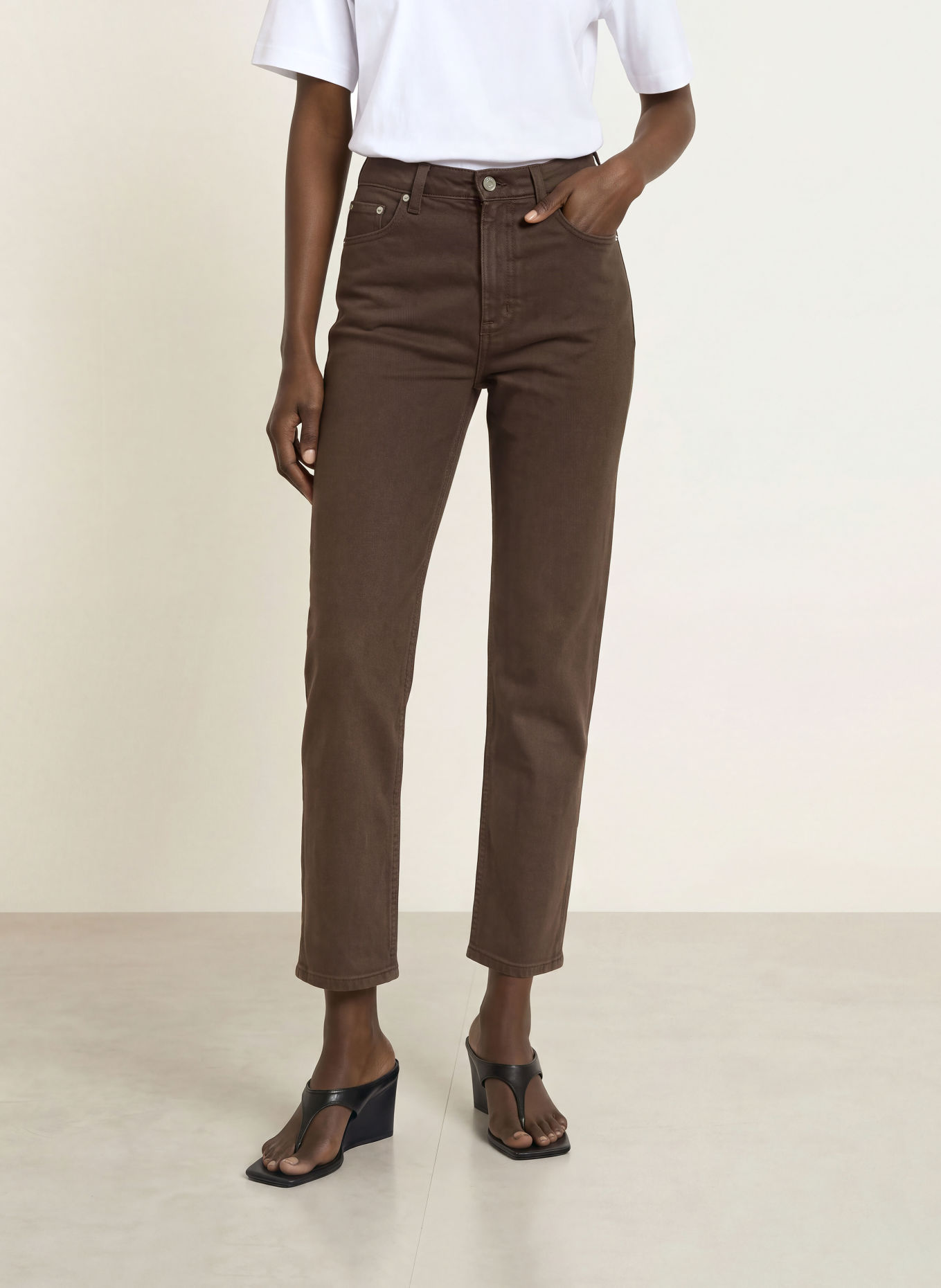 ARKET Cropped jeans: 027 Brown Dark