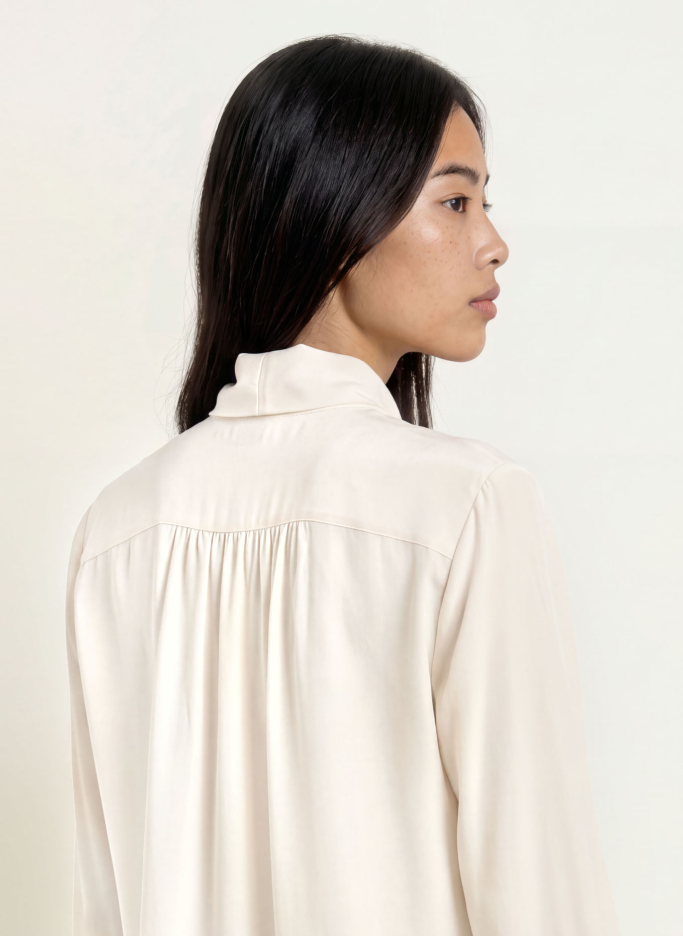 MARELLA Blouse à lavallière MLLMORA en soie: CRÈME