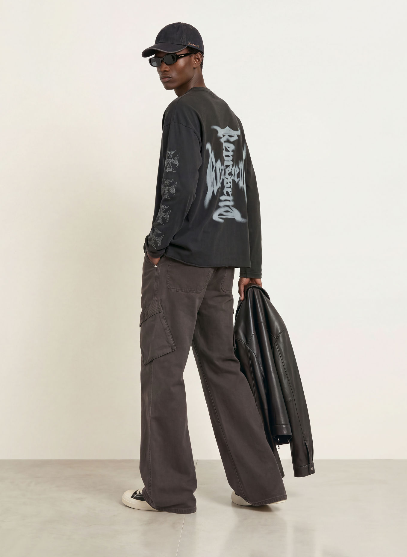 REPRESENT Longsleeve: ZWART / LICHTGRIJS