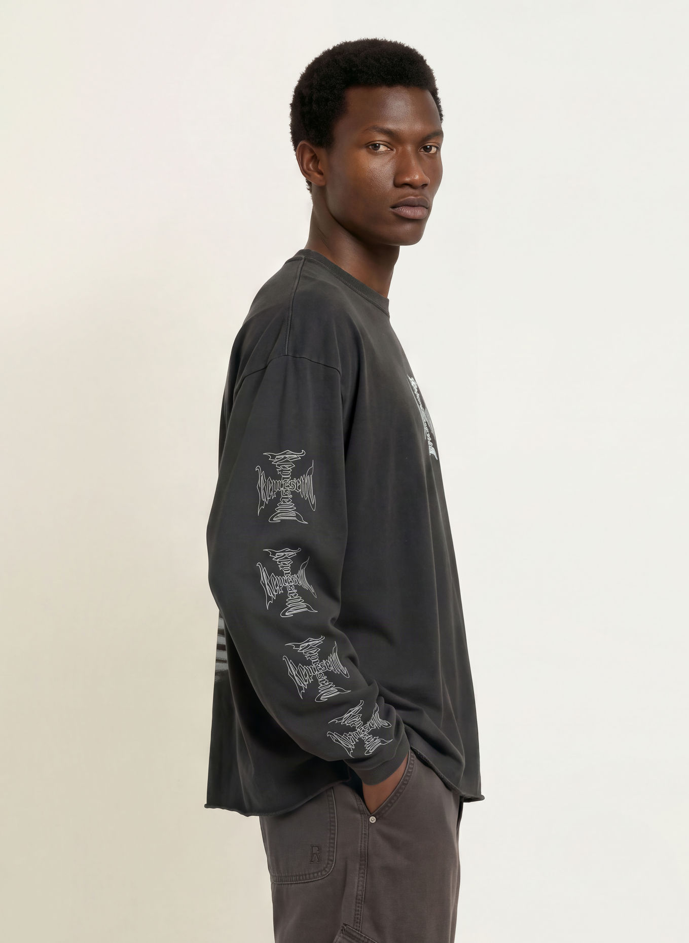 REPRESENT Longsleeve: ZWART / LICHTGRIJS