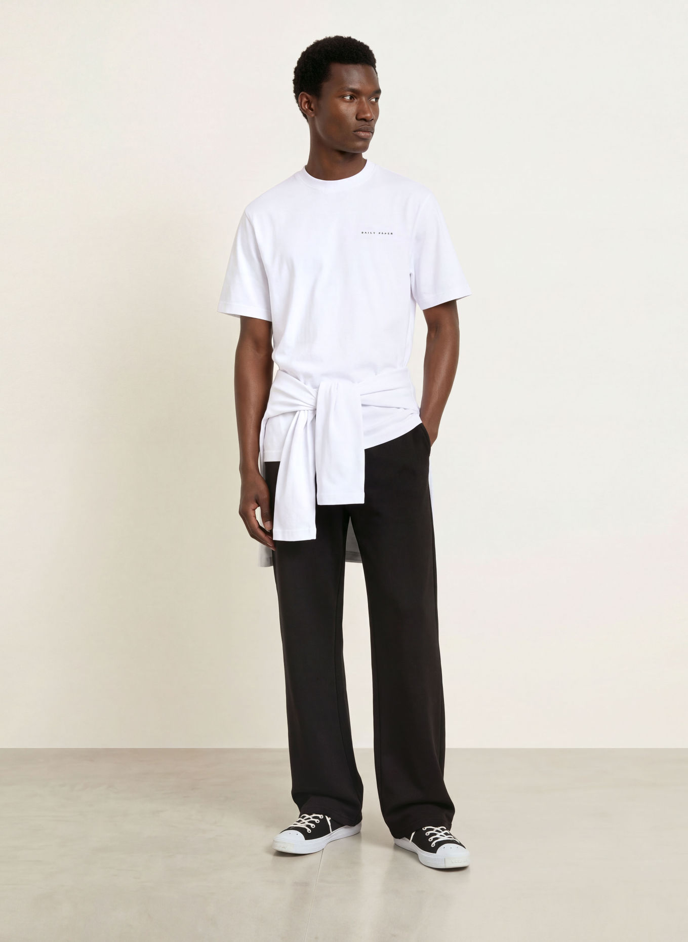 DAILY PAPER T-Shirt ORIGAMI SHIELD: WEISS / GRAU / SCHWARZ