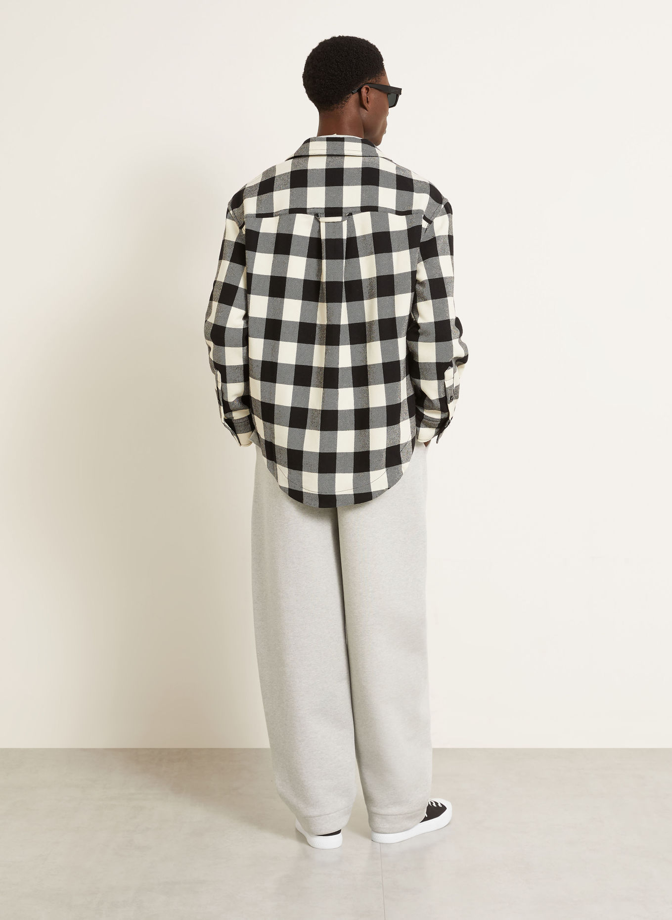 AMI PARIS Sweatpants: LIGHT GRAY