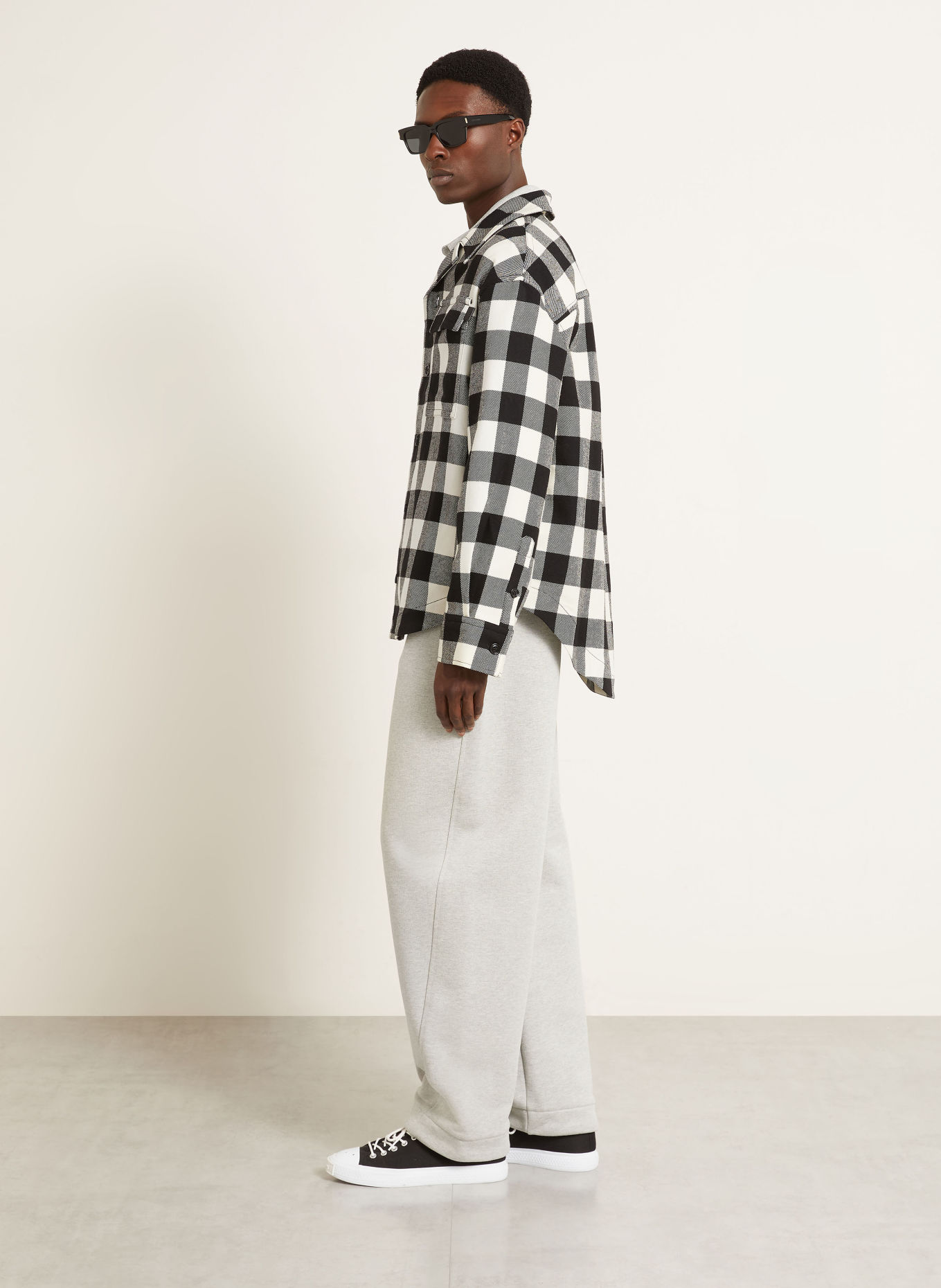 AMI PARIS Sweatpants: LIGHT GRAY