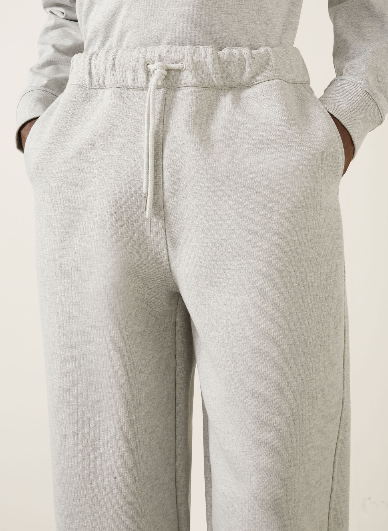 AMI PARIS Sweatpants: LIGHT GRAY
