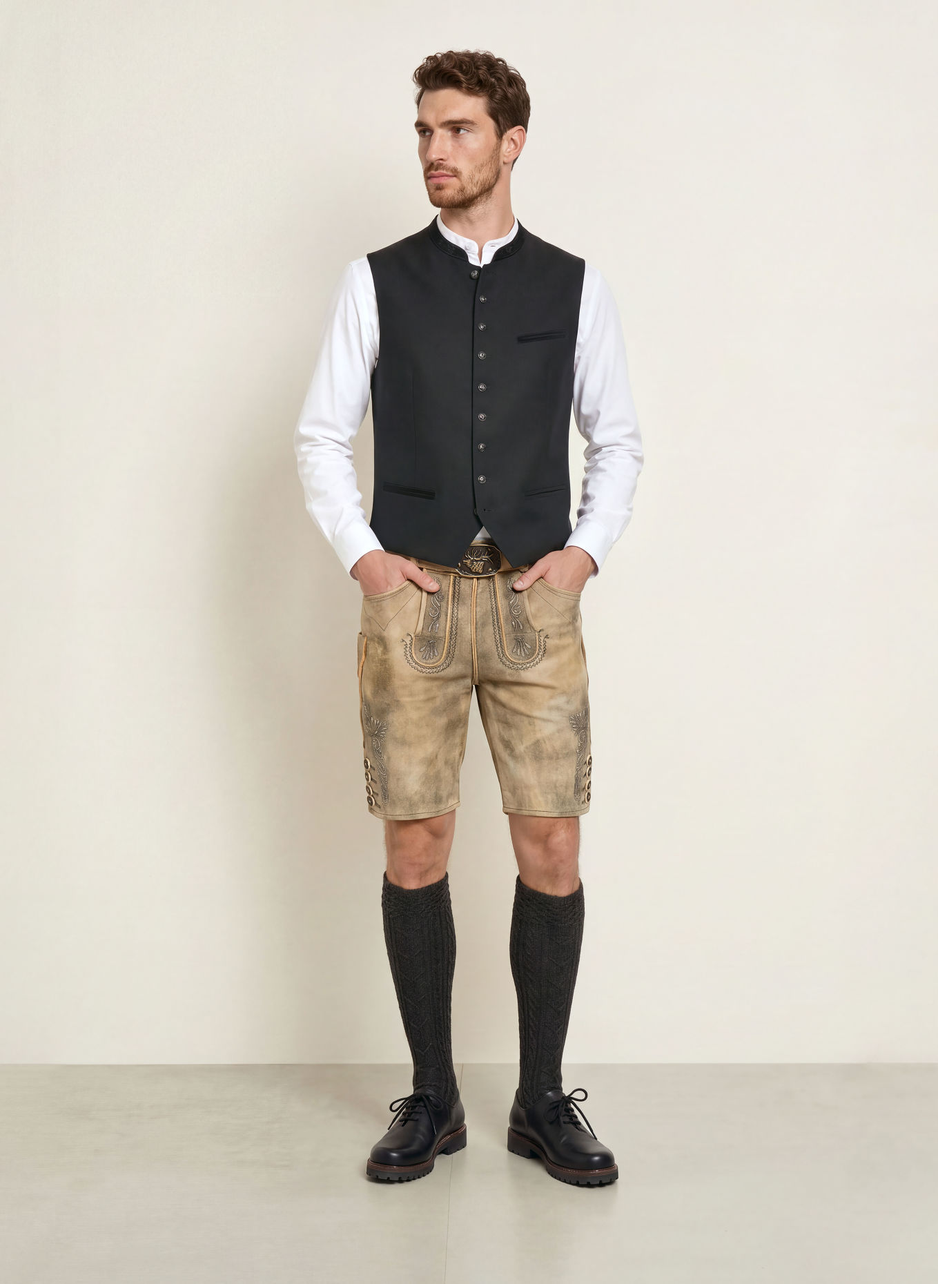 Hammerschmid Traditionel vest MANU: SORT