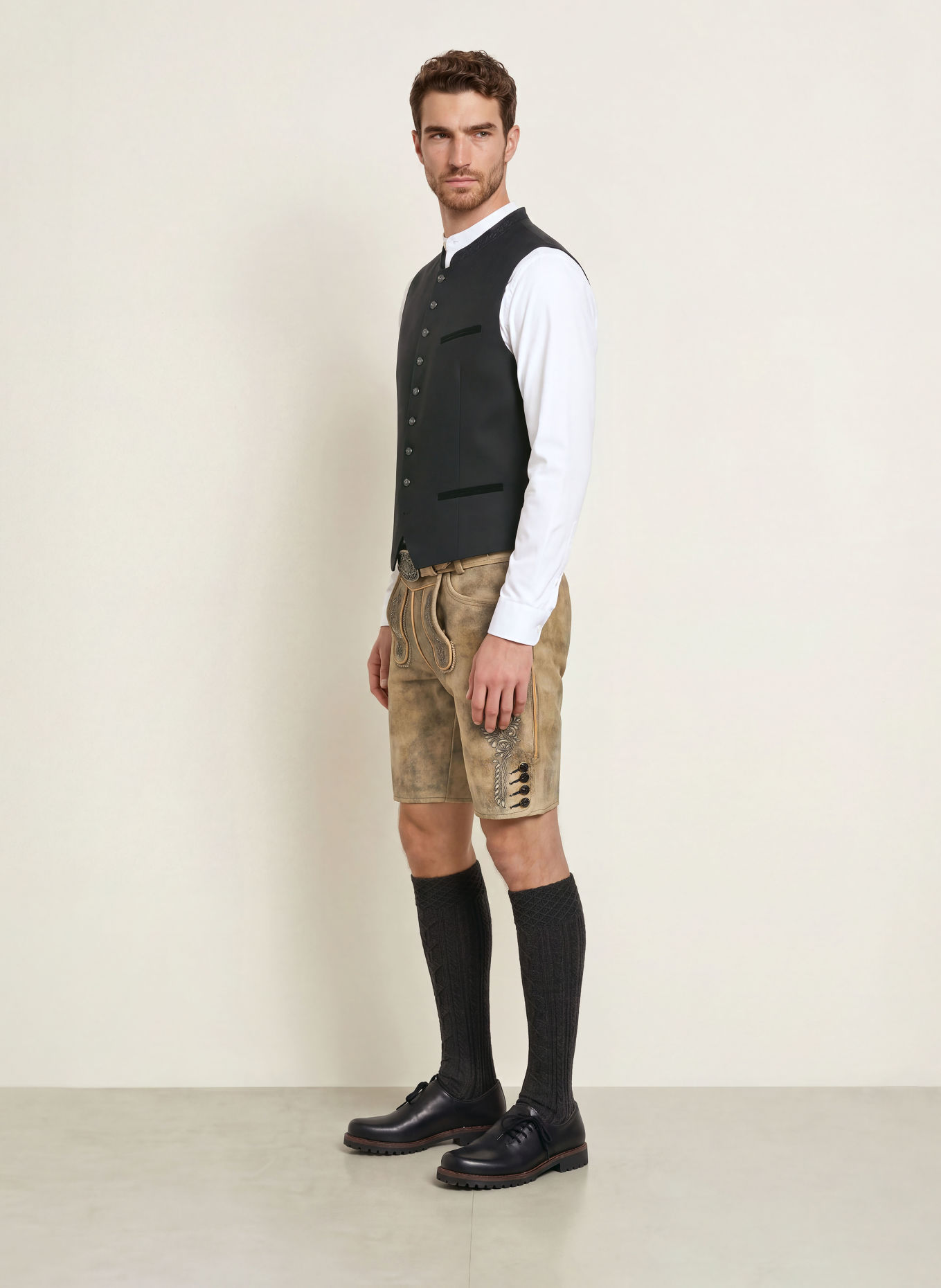 Hammerschmid Traditionel vest MANU: SORT