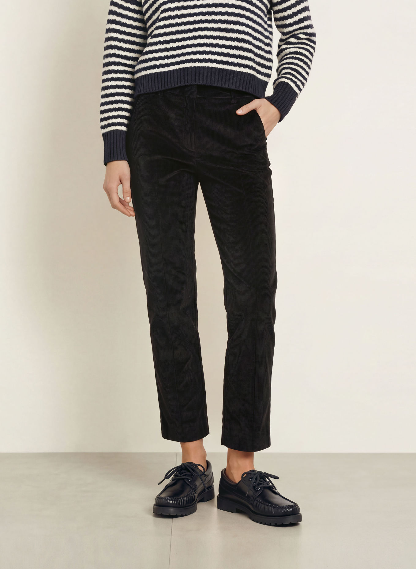 WEEKEND Max Mara 7/8 broek MARRUCA van corduroy: ZWART