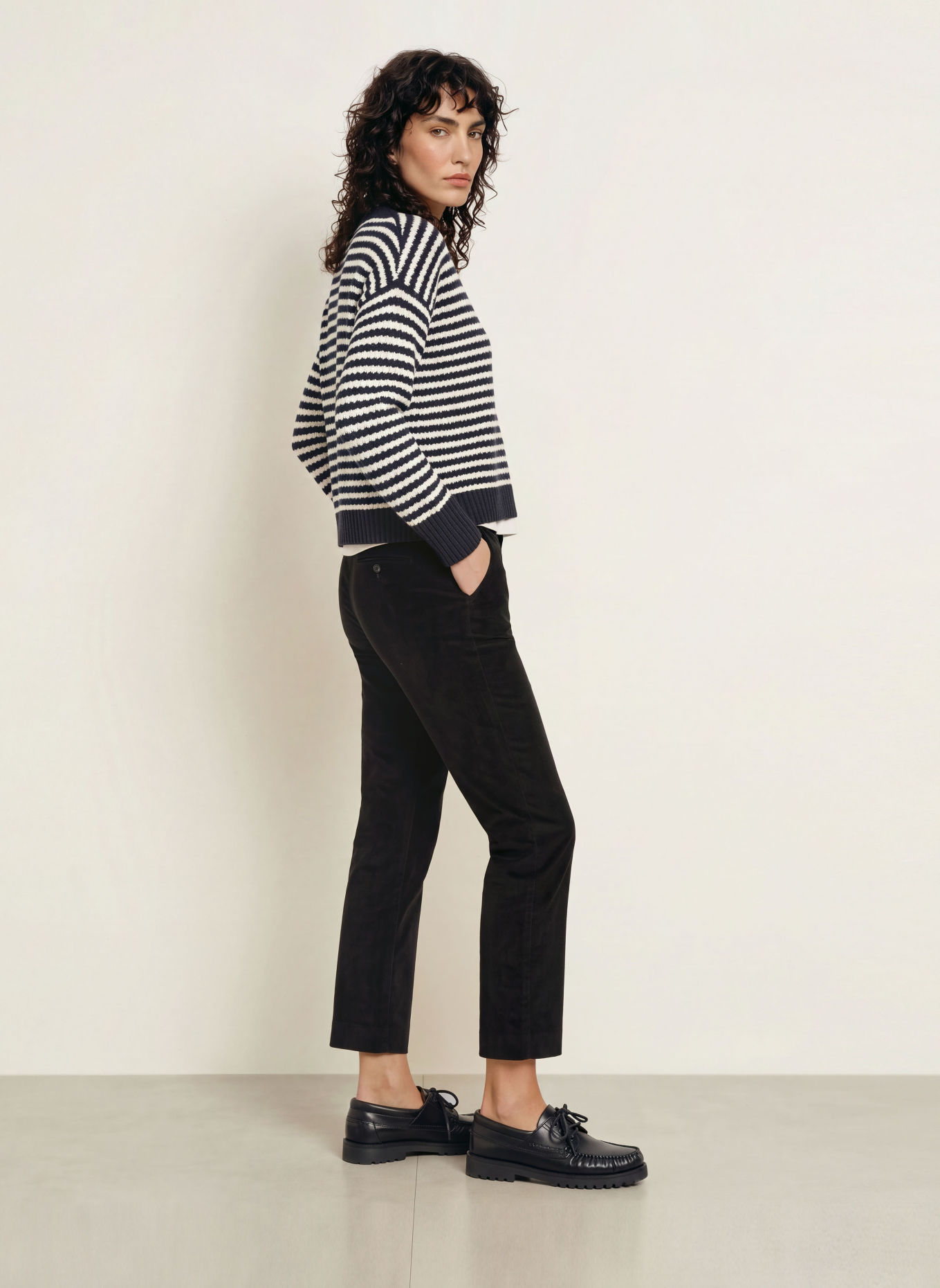 WEEKEND Max Mara 7/8 broek MARRUCA van corduroy: ZWART