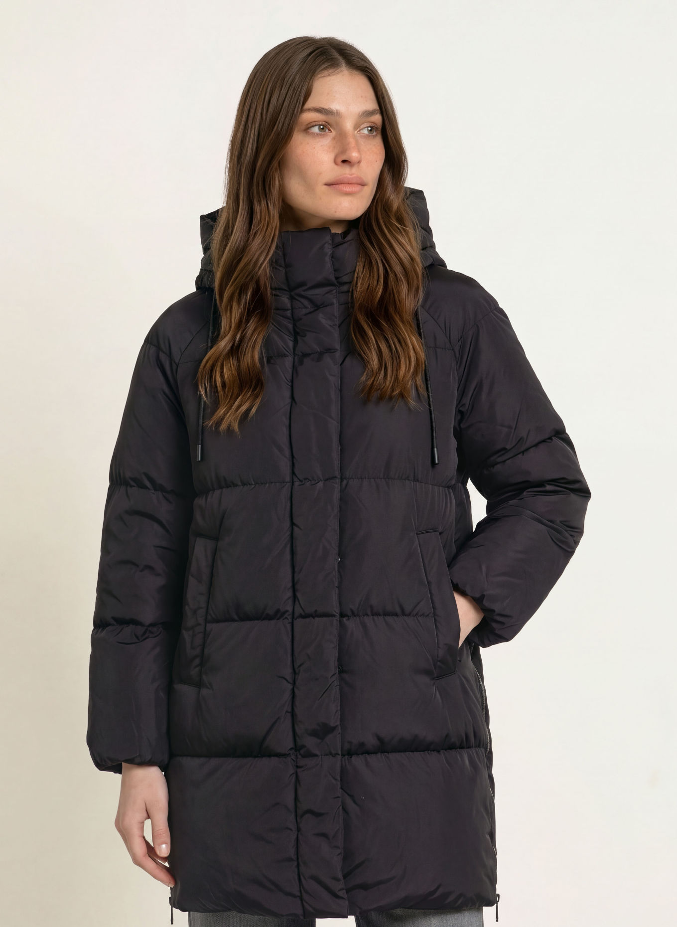WEEKEND Max Mara Down coat NEW BEMBO: BLACK