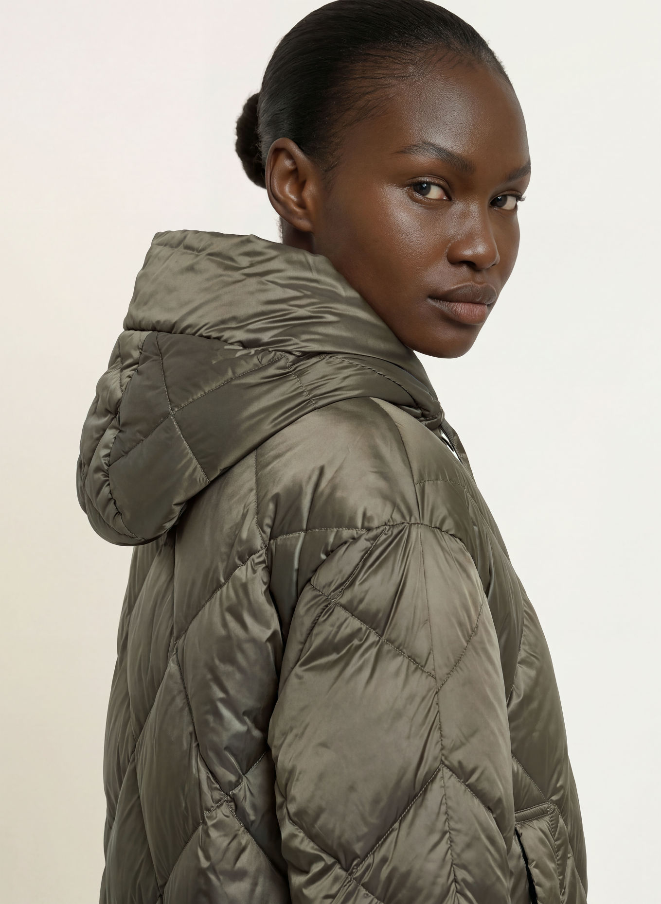 Max Mara The Cube Daunenmantel TREFE: OLIV