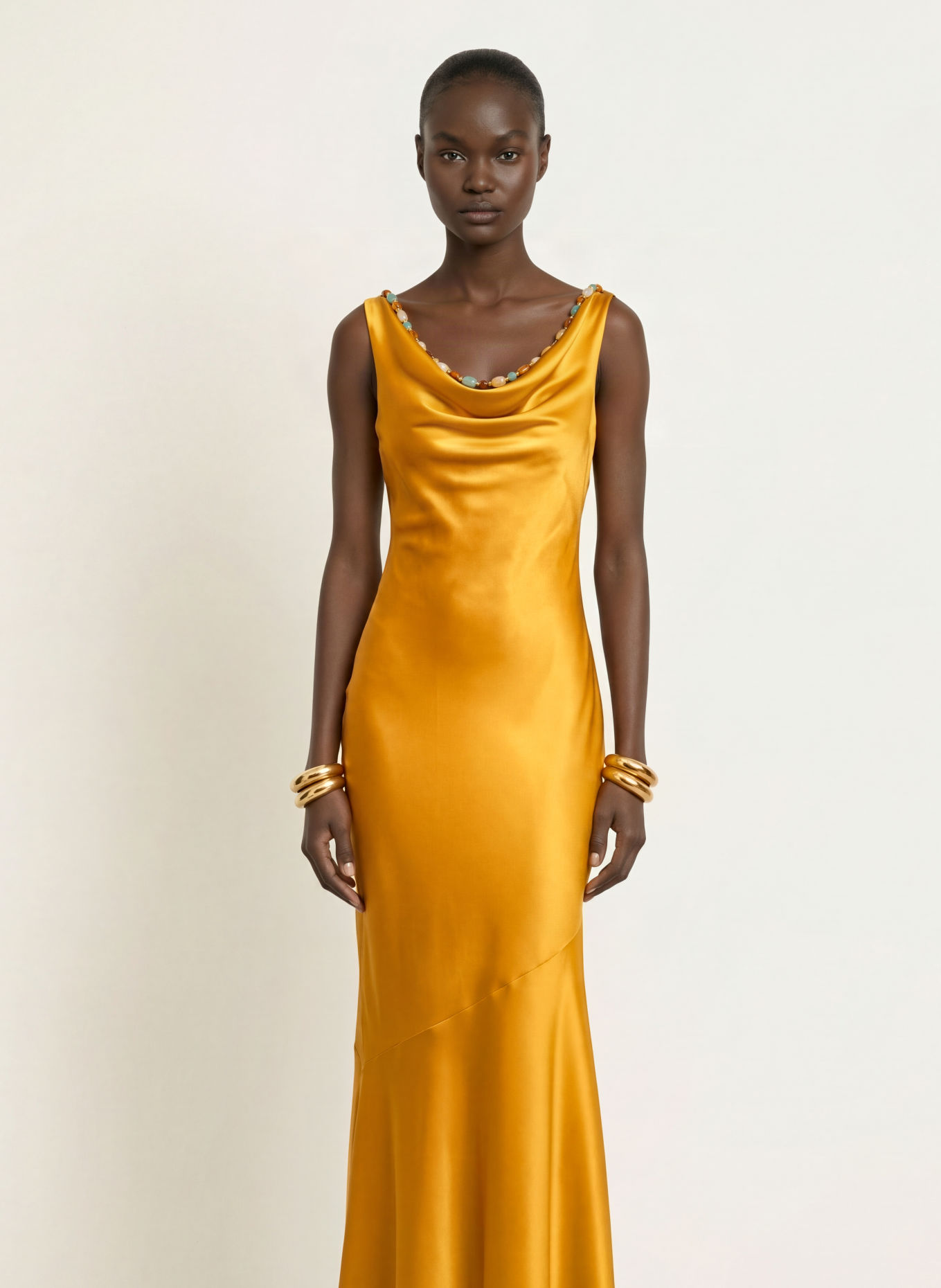 RETROFÊTE Robe de soirée KERYN ornée de perles décoratives: JAUNE FONCÉ