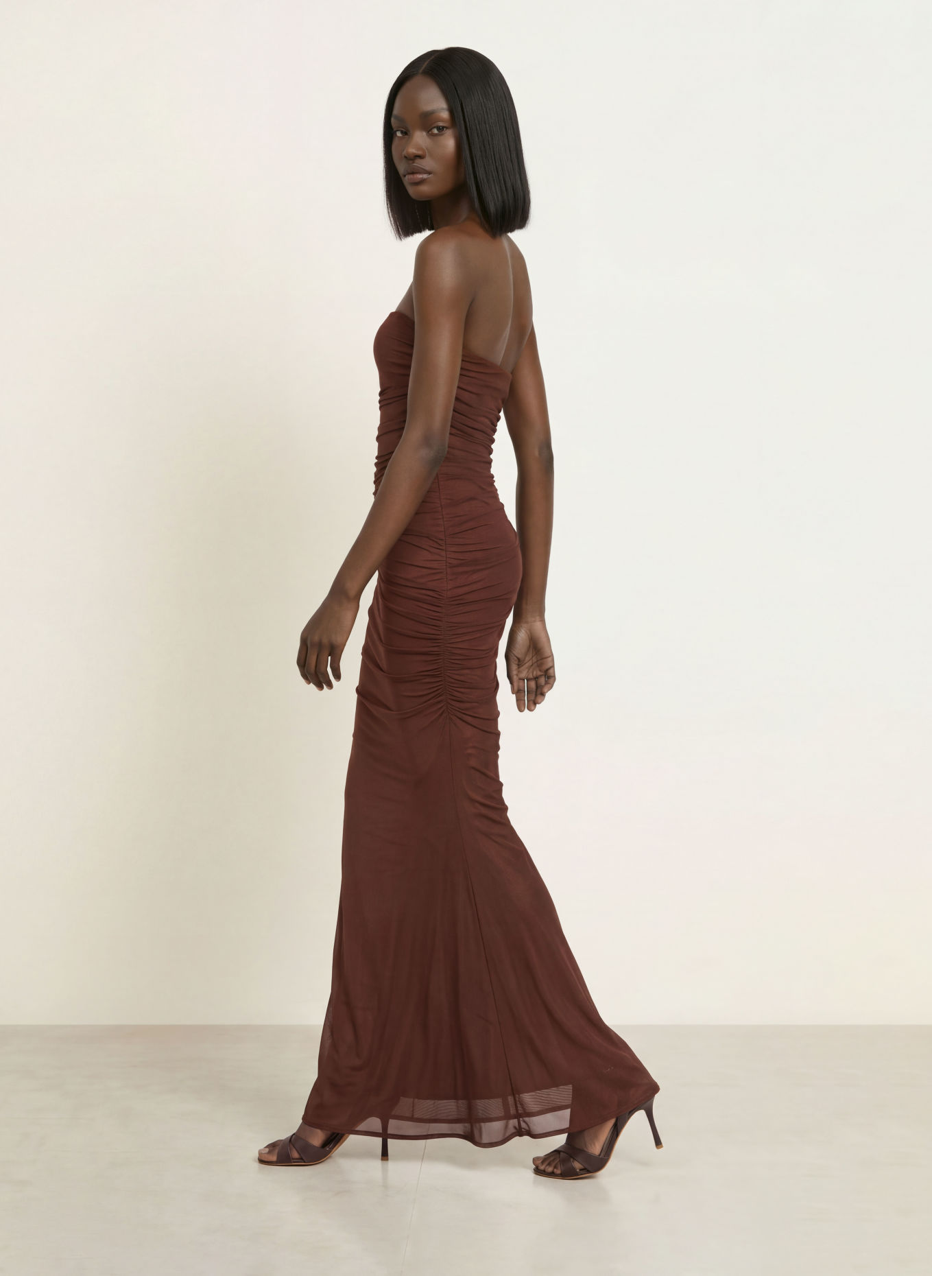 RETROFÊTE Robe de soirée ISADORE en maille: MARRON FONCÉ