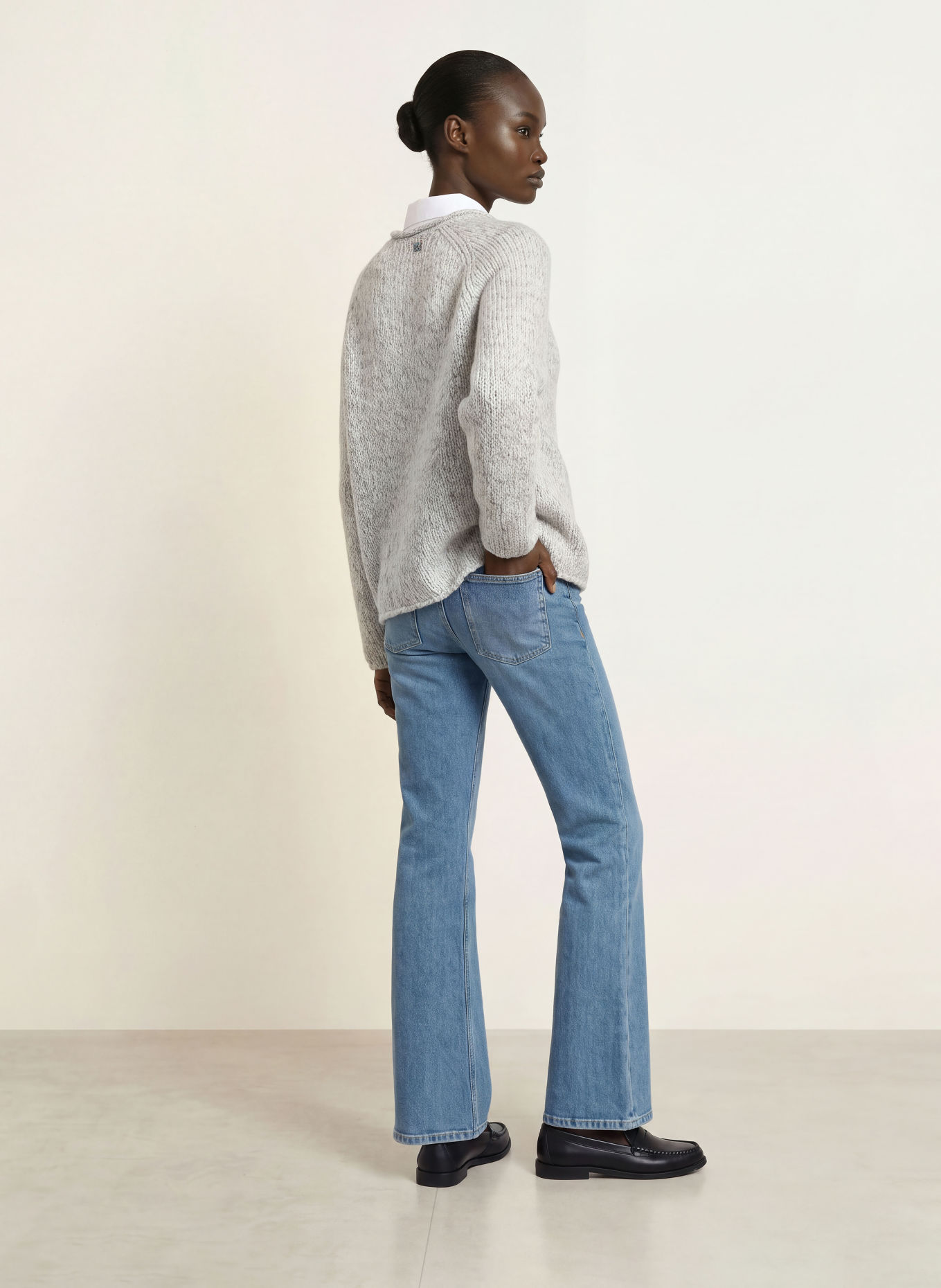 HUGO SELLEY Sweater with Glitter Yarn: WHITE / GRAY