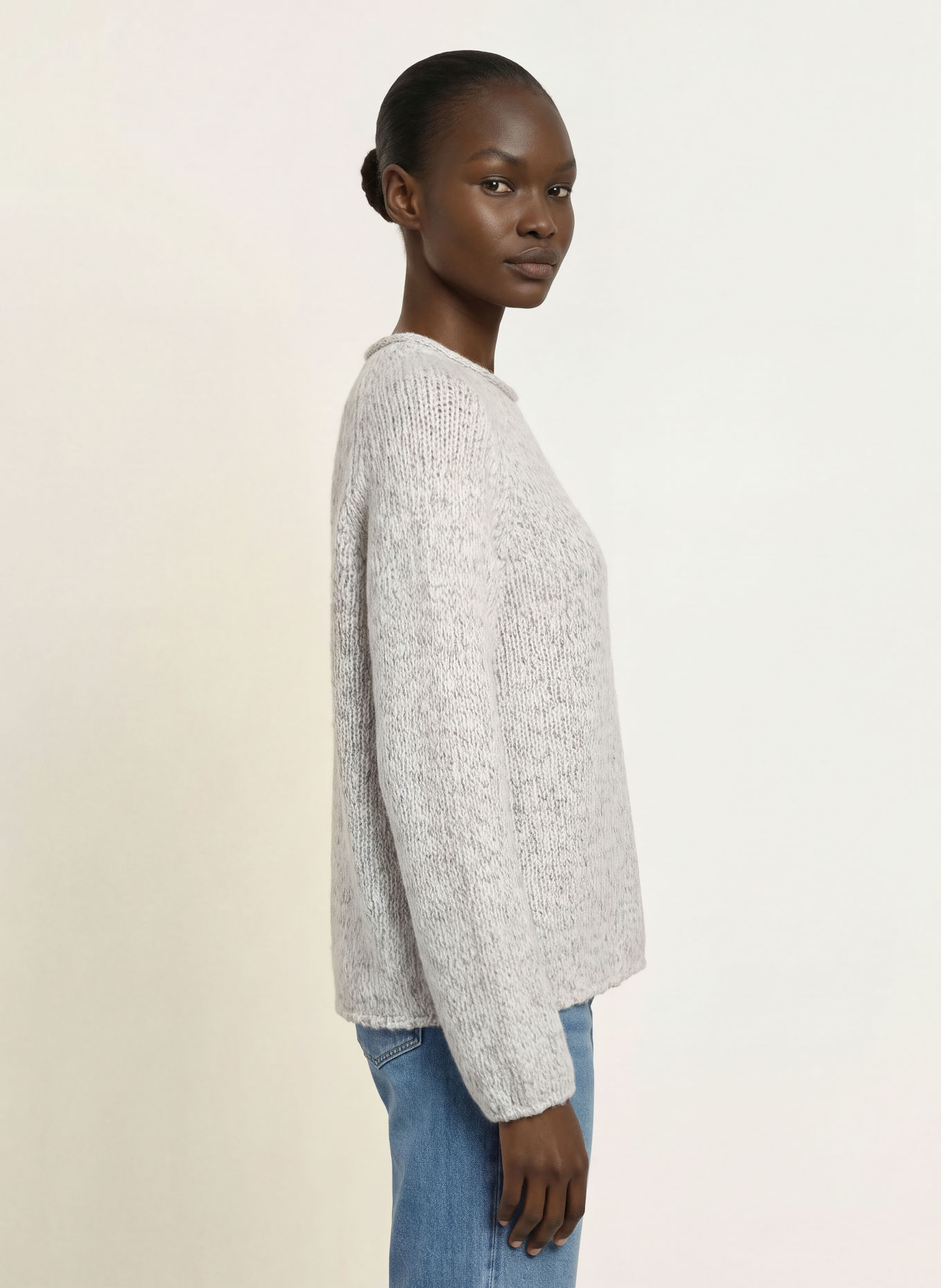 HUGO SELLEY Sweater with Glitter Yarn: WHITE / GRAY