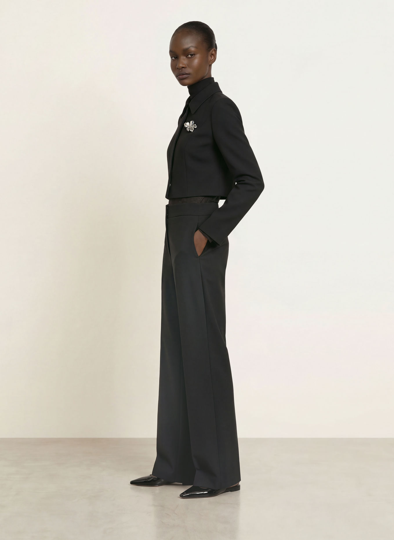 HUGO Kastenjacke AMANE mit abnehmbarer Brosche: SCHWARZ