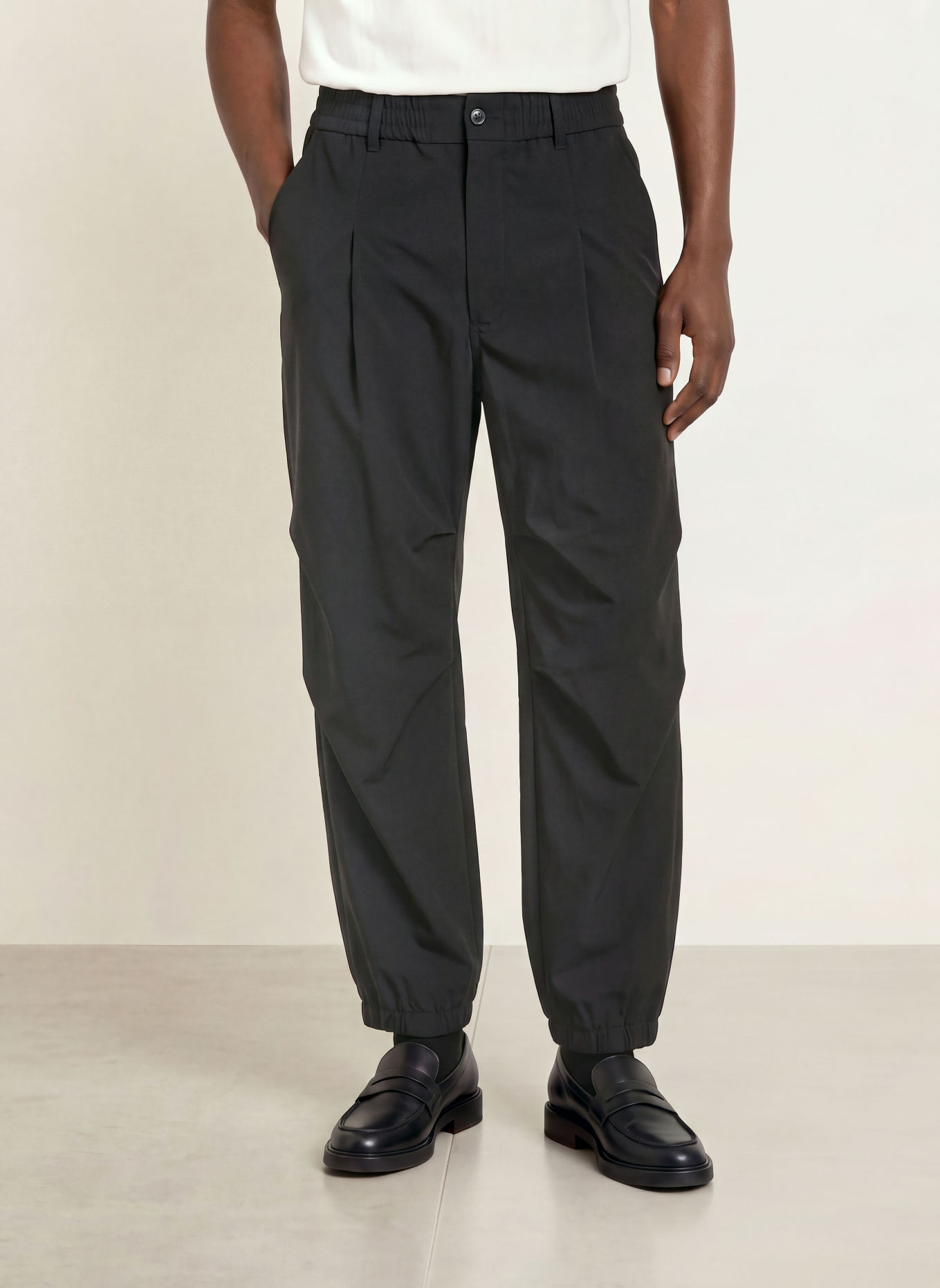 DRYKORN LIROG Relaxed-Fit Chinos: BLACK