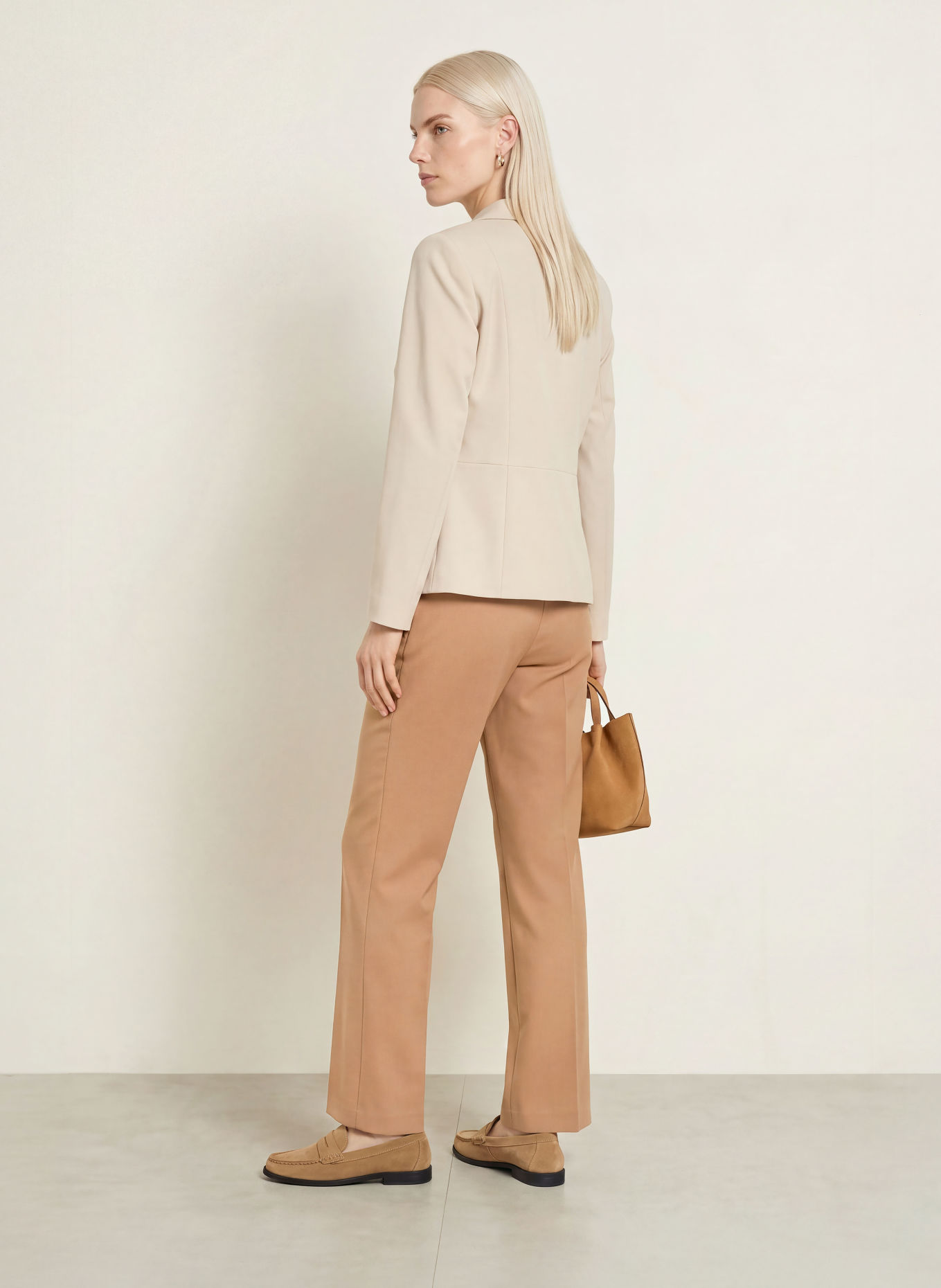 Betty Barclay Broek: CAMEL / ZILVER