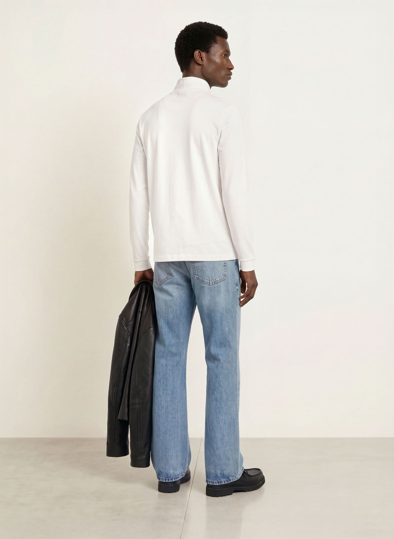 HUGO DEROLLO Turtleneck top: WHITE