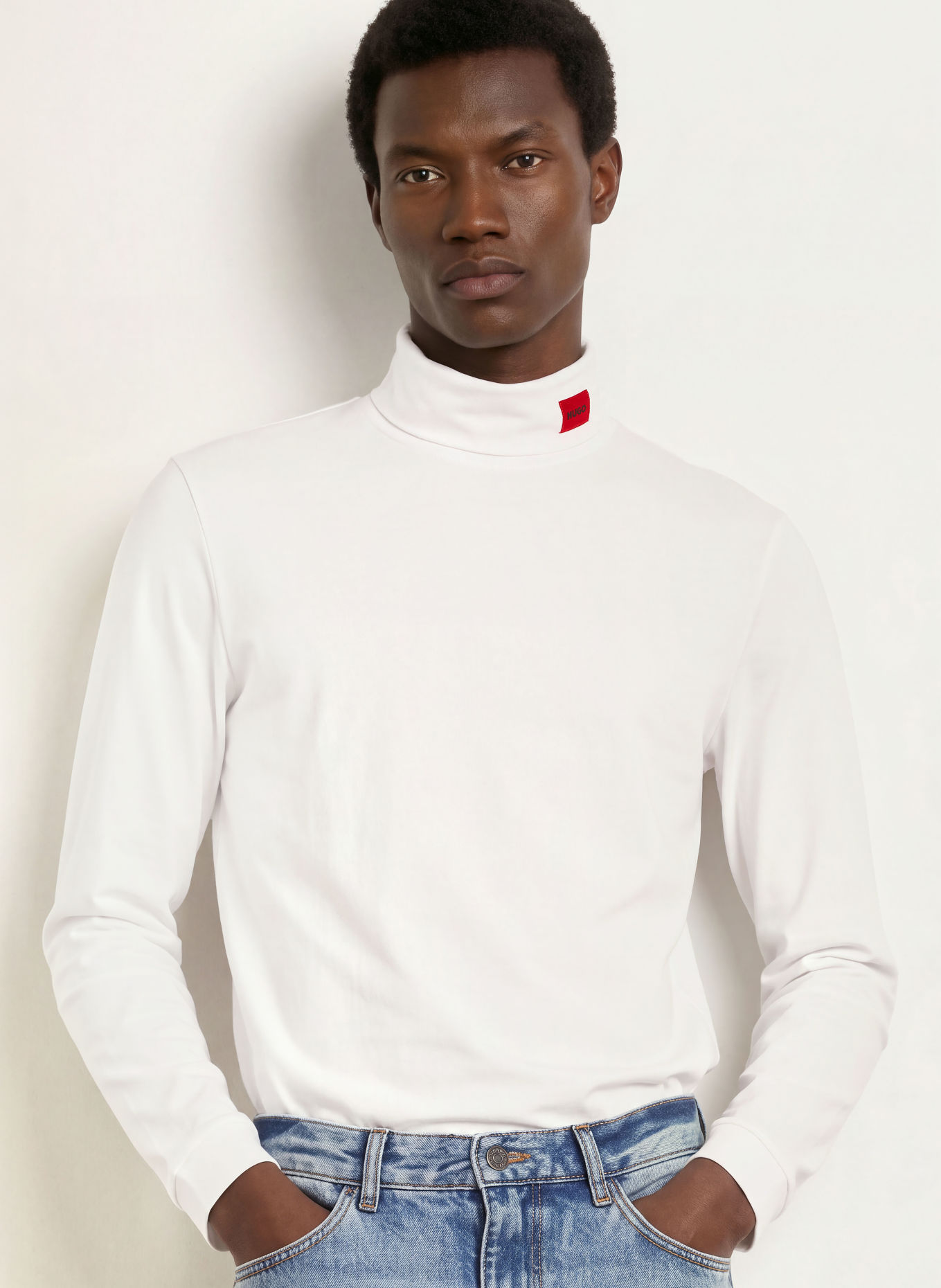 HUGO DEROLLO Turtleneck top: WHITE