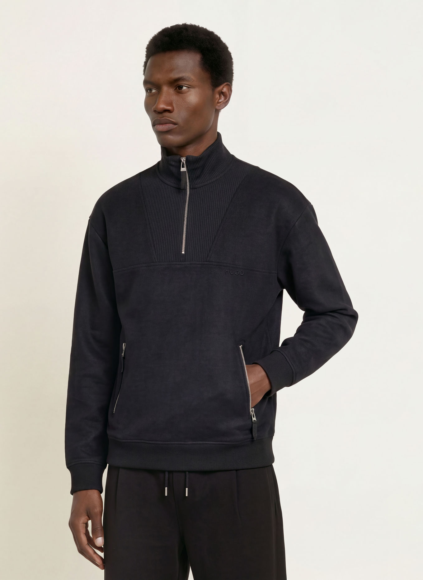 HUGO Fleece-Troyer DERENZIP im Materialmix: SCHWARZ