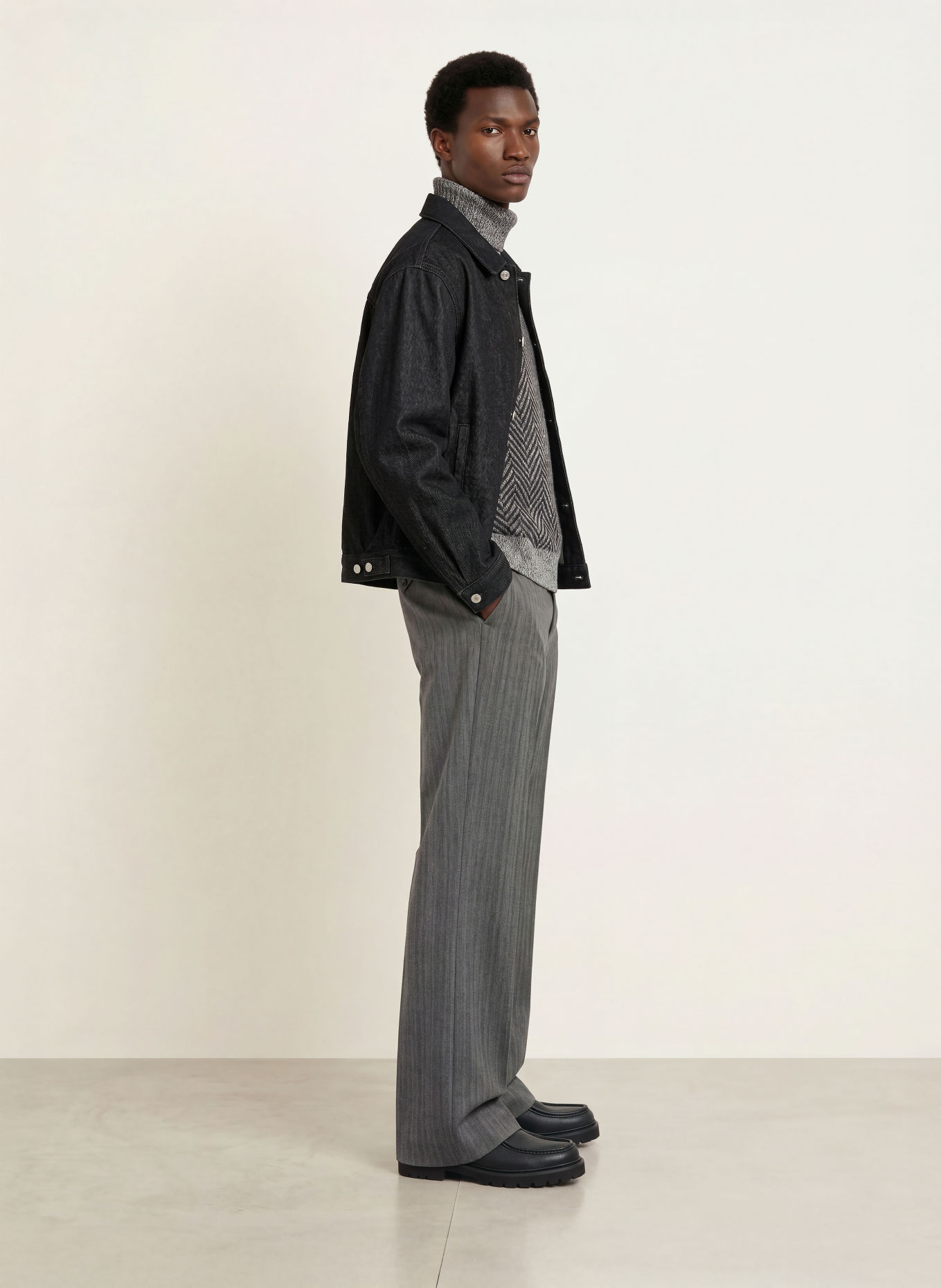 HUGO Spijkerjas: 001 BLACK