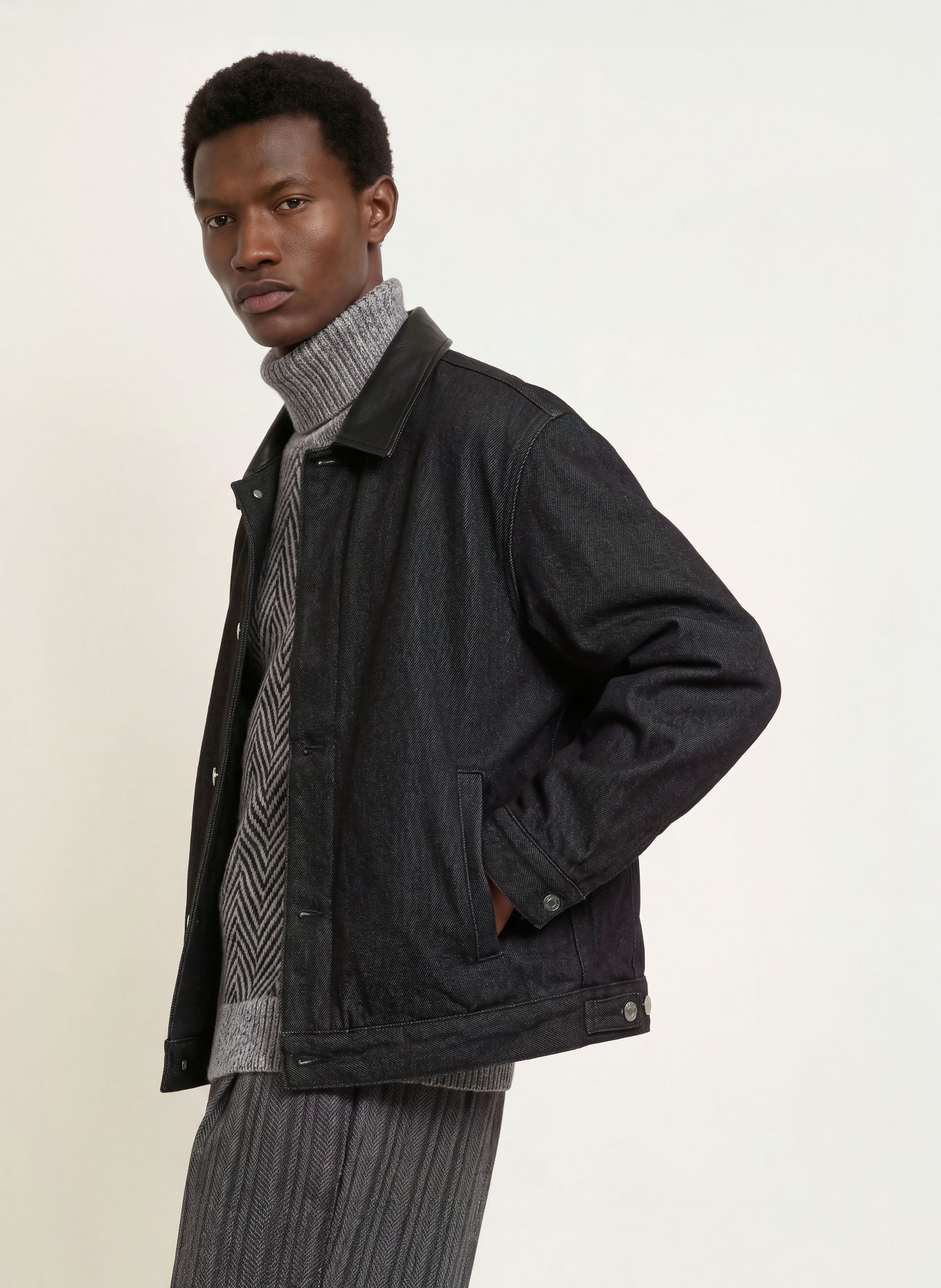 HUGO Spijkerjas: 001 BLACK