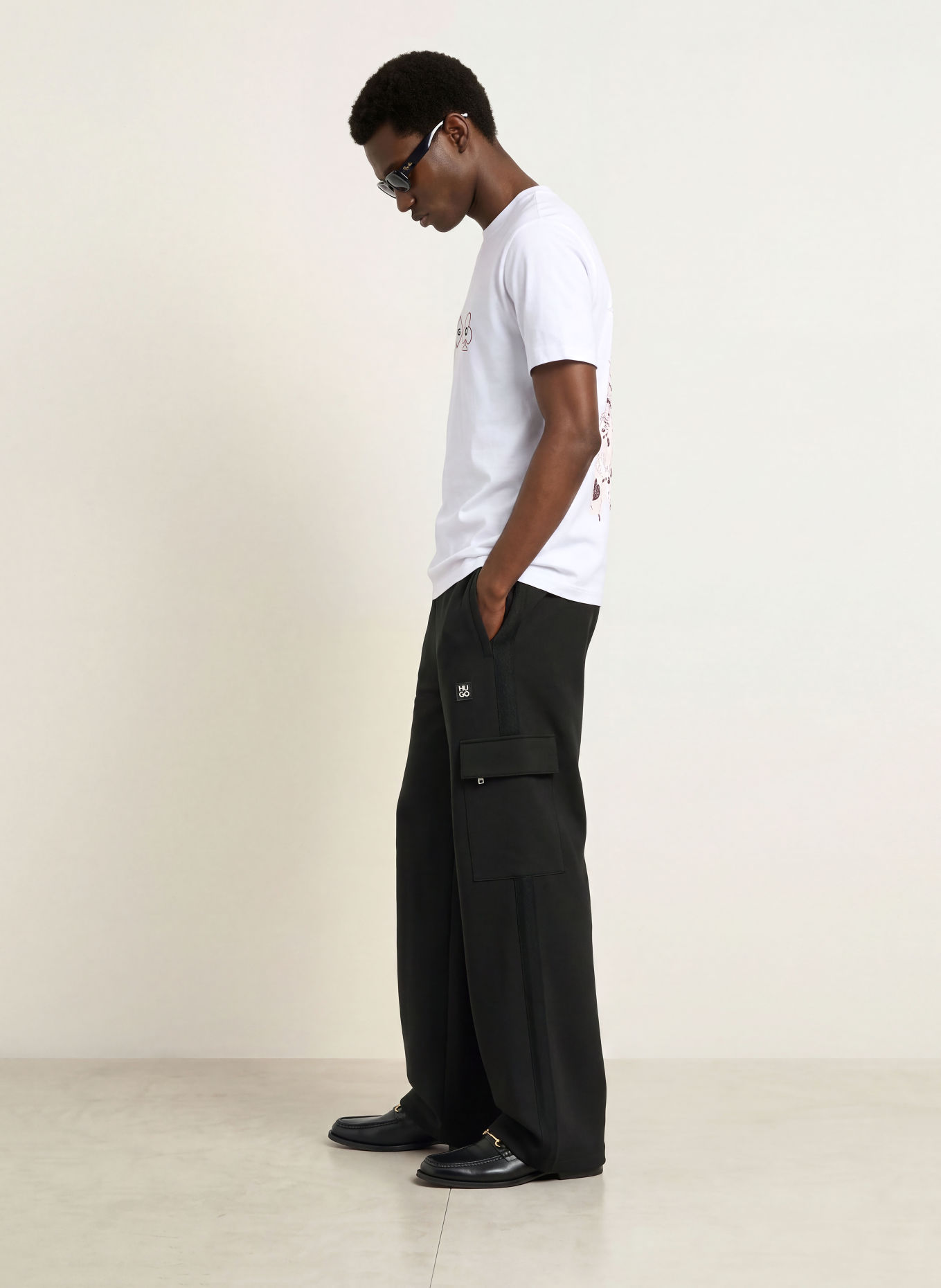 HUGO DOUDI T-shirt: WHITE / DARK RED