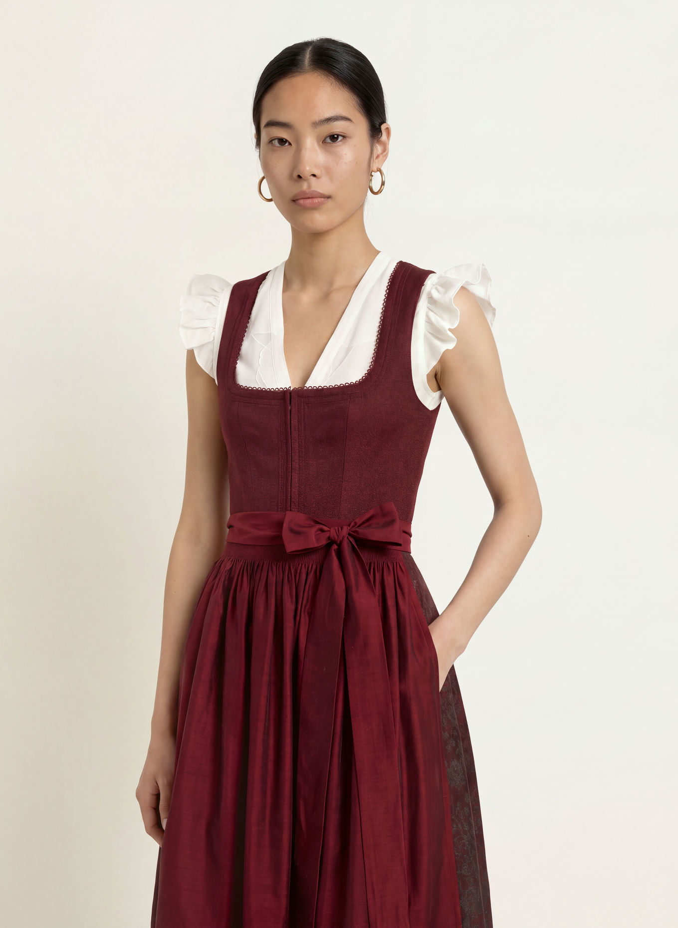 Hammerschmid Dirndl PLATTENSEE: DUNKELROT / SCHWARZ