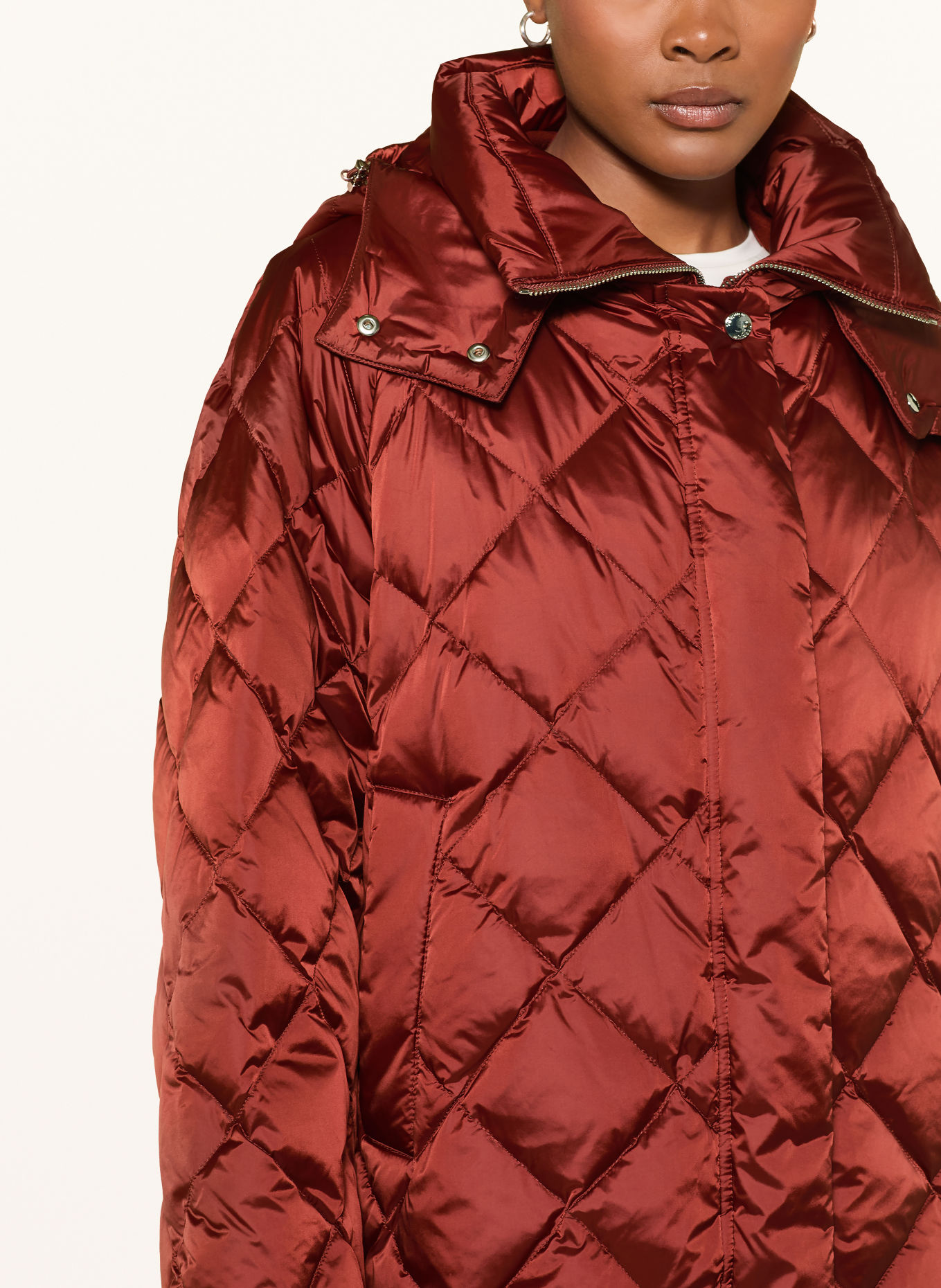windsor. Daunenjacke mit abnehmbarer Kapuze: ROT