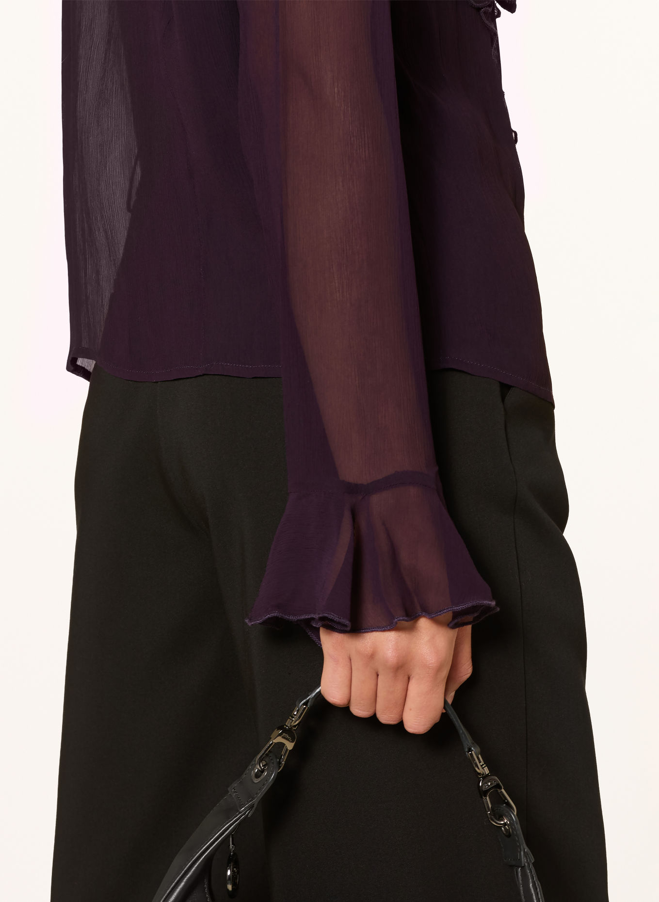 darling harbour Tie-neck blouse with ruffles: BLUEBERRY