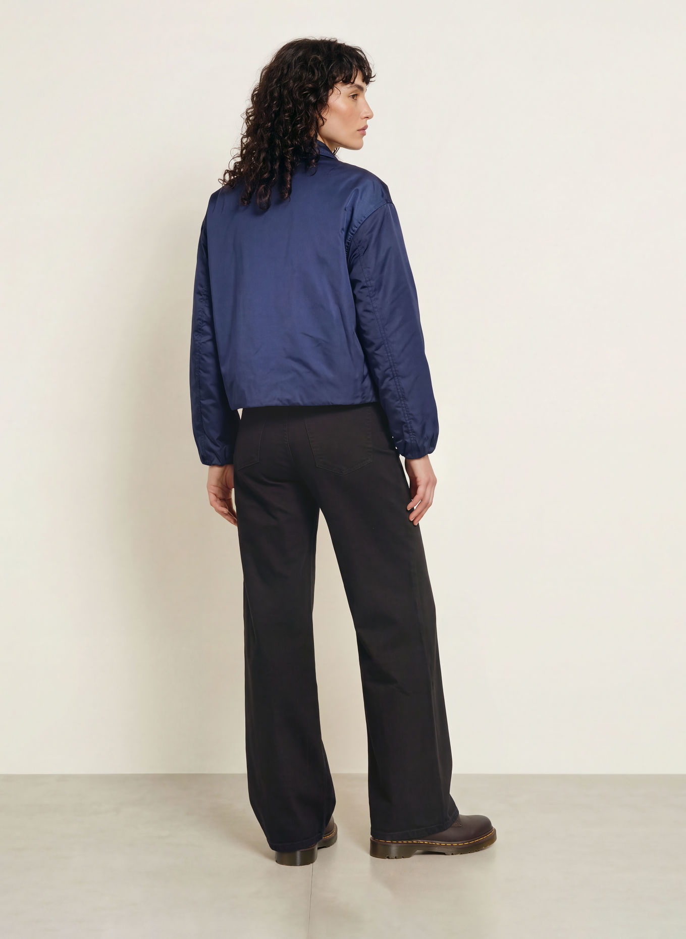 IQ STUDIO Blouson: DUNKELBLAU