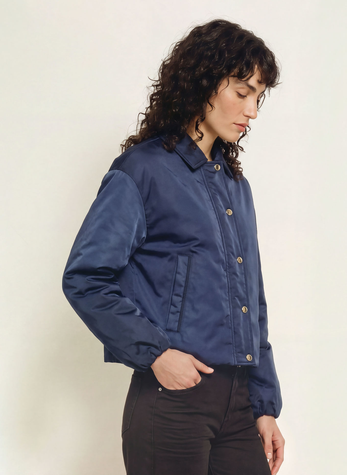 IQ STUDIO Blouson: DUNKELBLAU