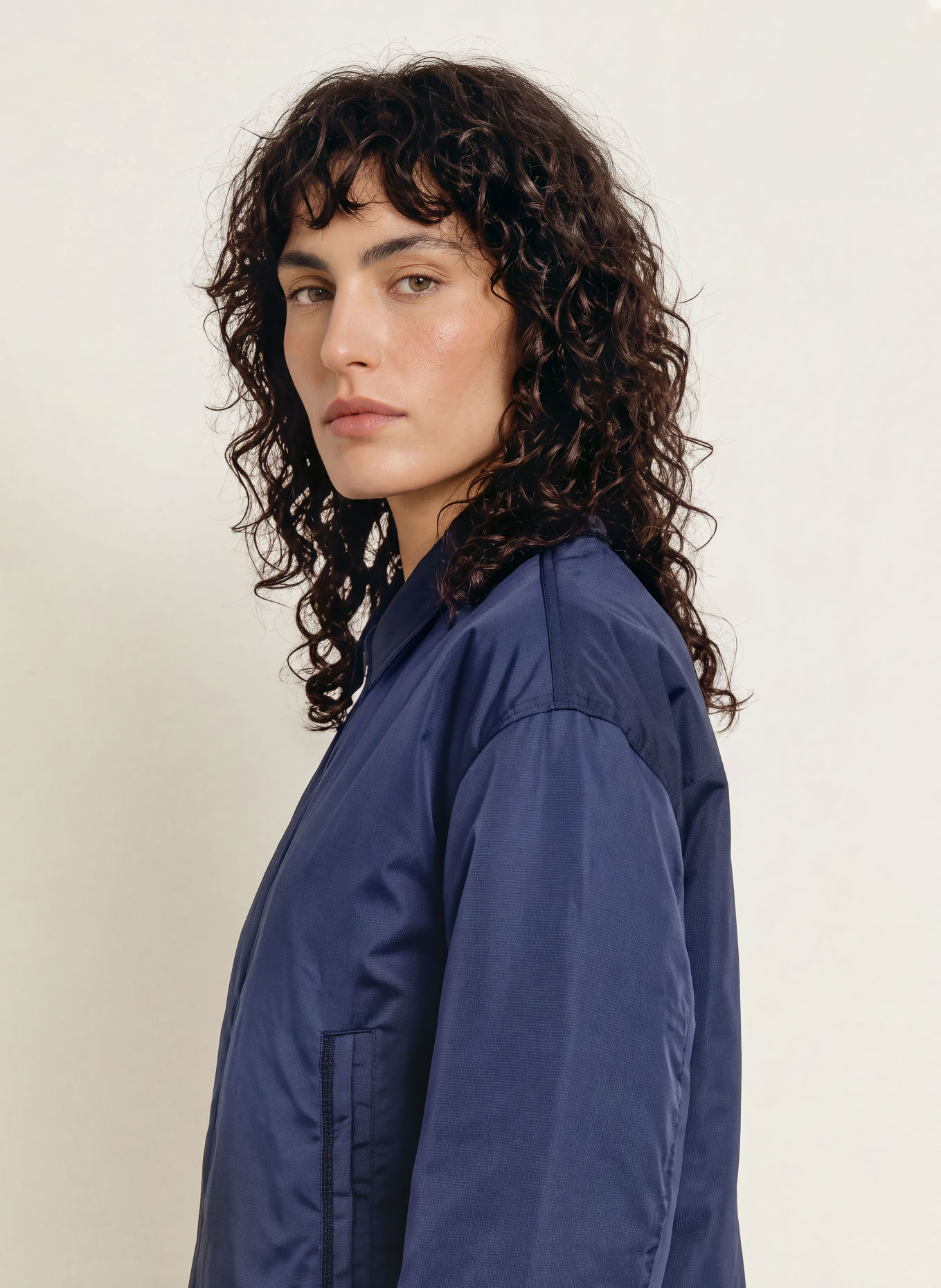 IQ STUDIO Blouson: DUNKELBLAU